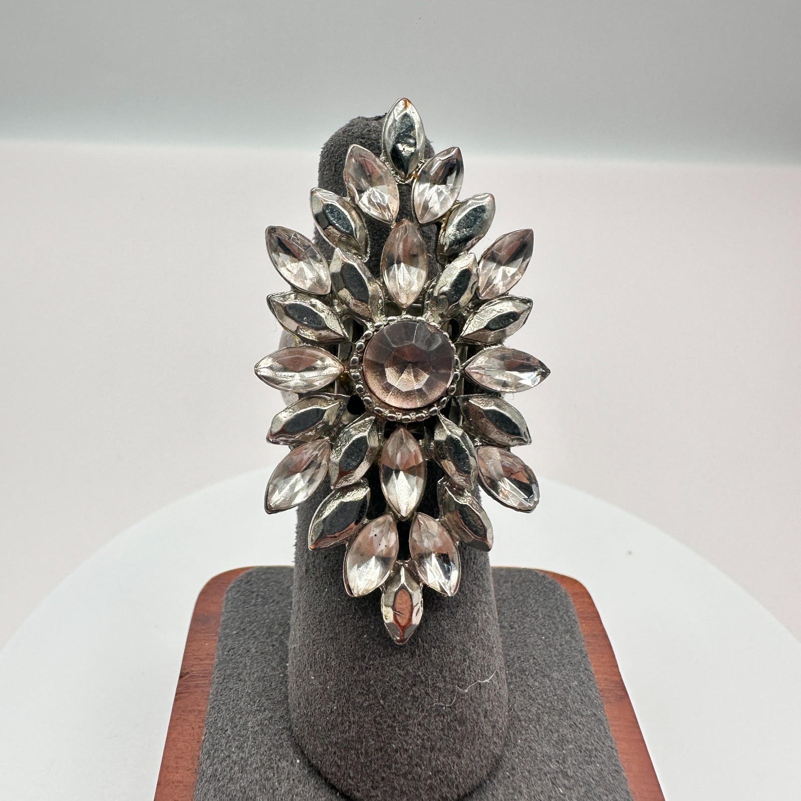 Vintage Y2K Clear Rhinestone Floral Ring Silver Tone Statement Women’s Jewelry
