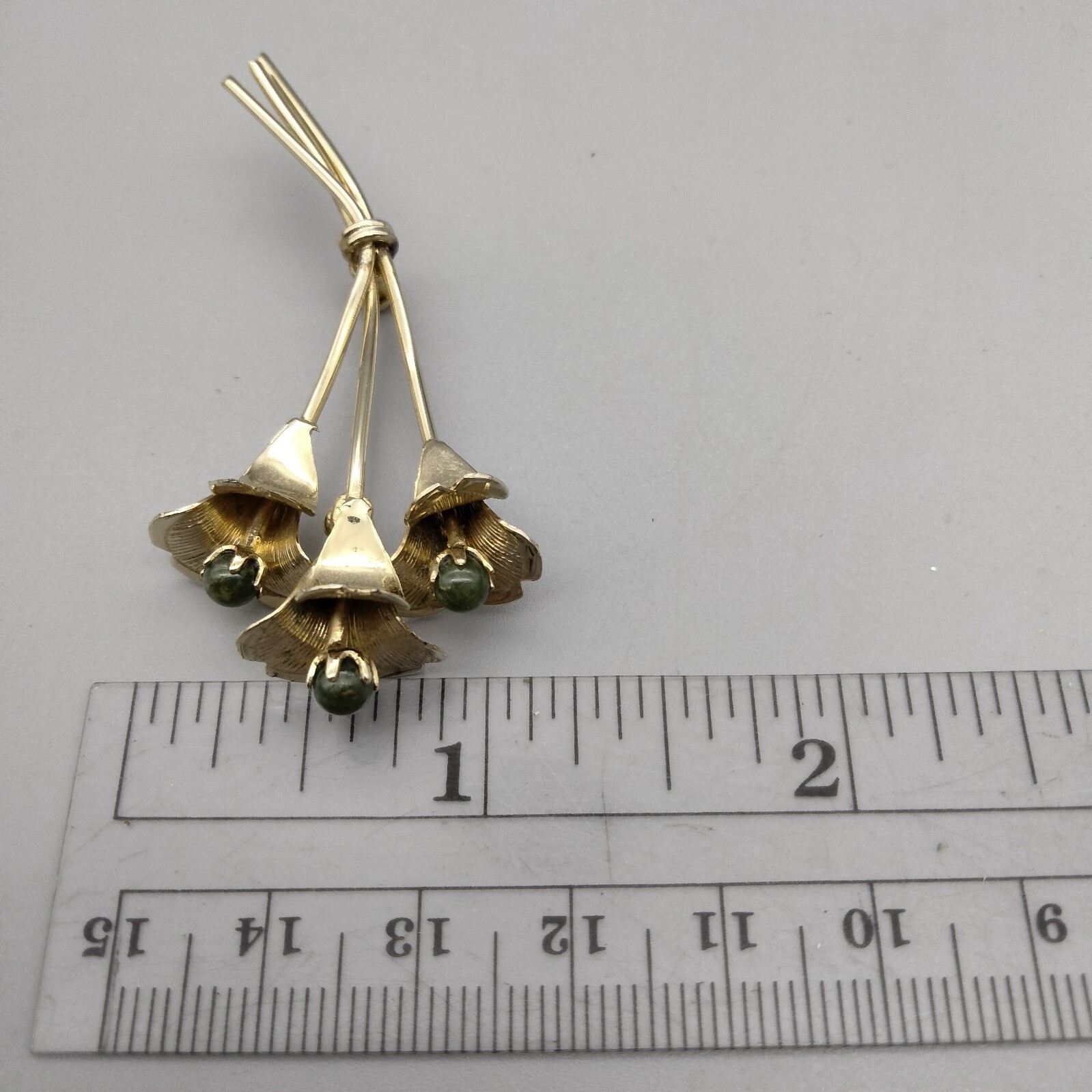 CottageCore Bouquet Floral Spray Brooch Pin 2.5″ Gold Tone VTG Estate Elegance