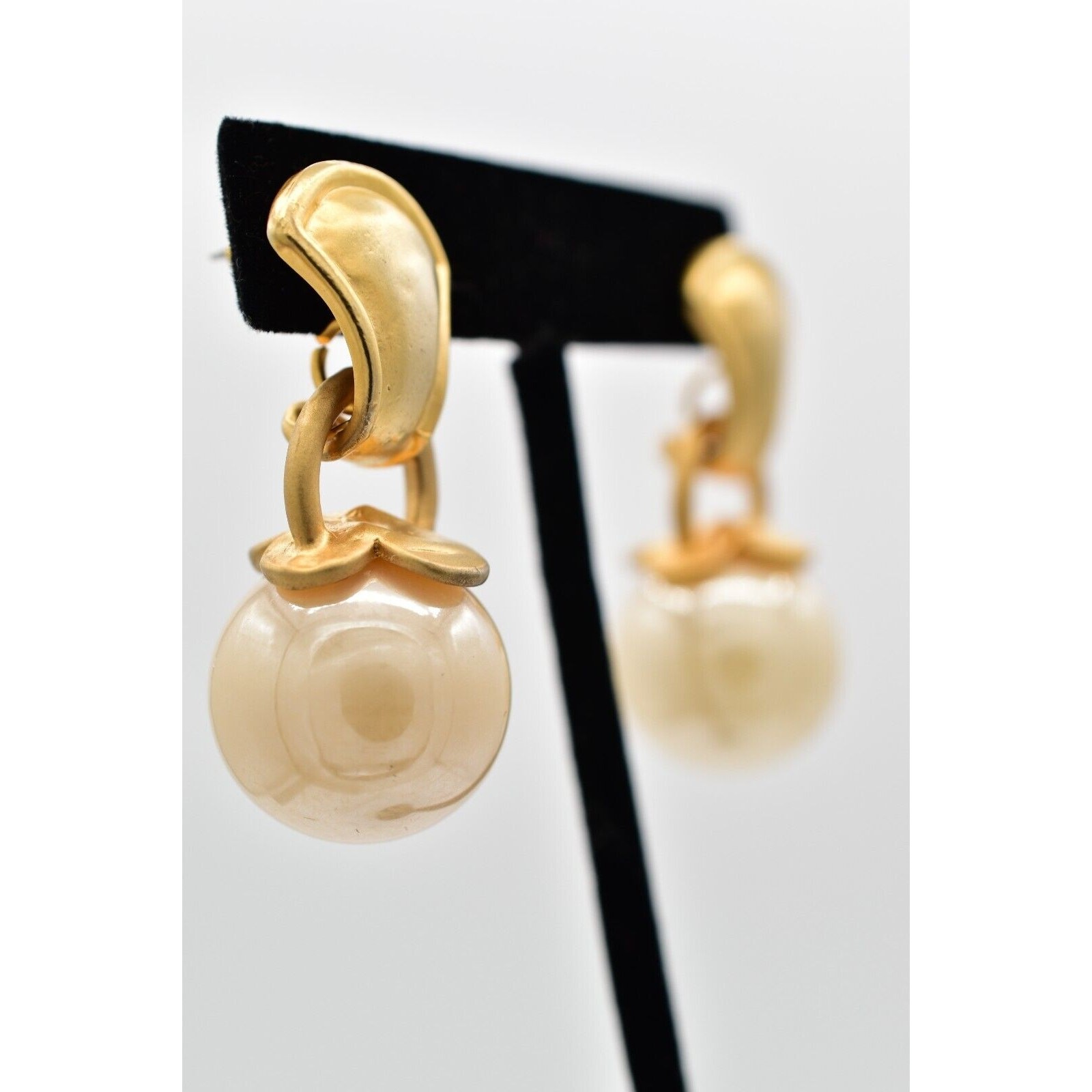 Vintage Dangle Earrings Faux Pearl Drop Brushed Gold Matte Chunky 1980s BinAK