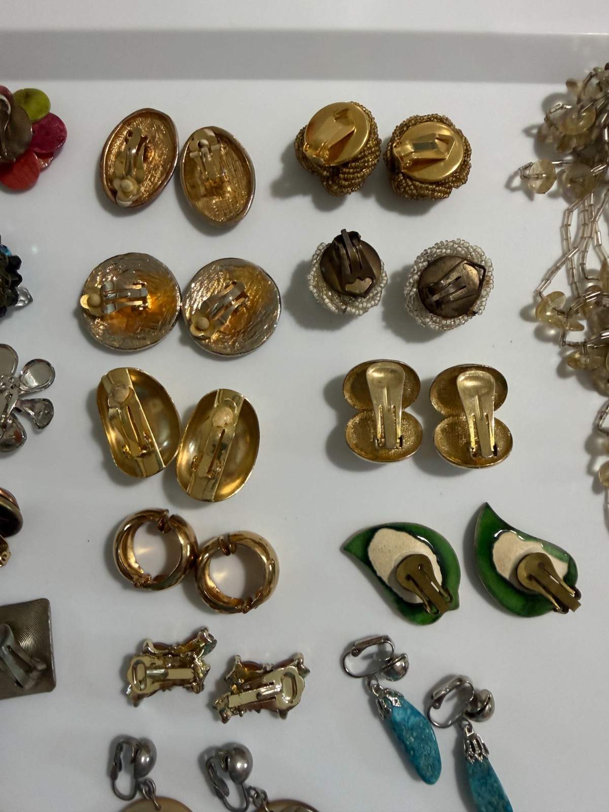 Lot of 35 Vintage Clip Earrings Resin Enamel Beaded Plastic Ceramic Shell Metal