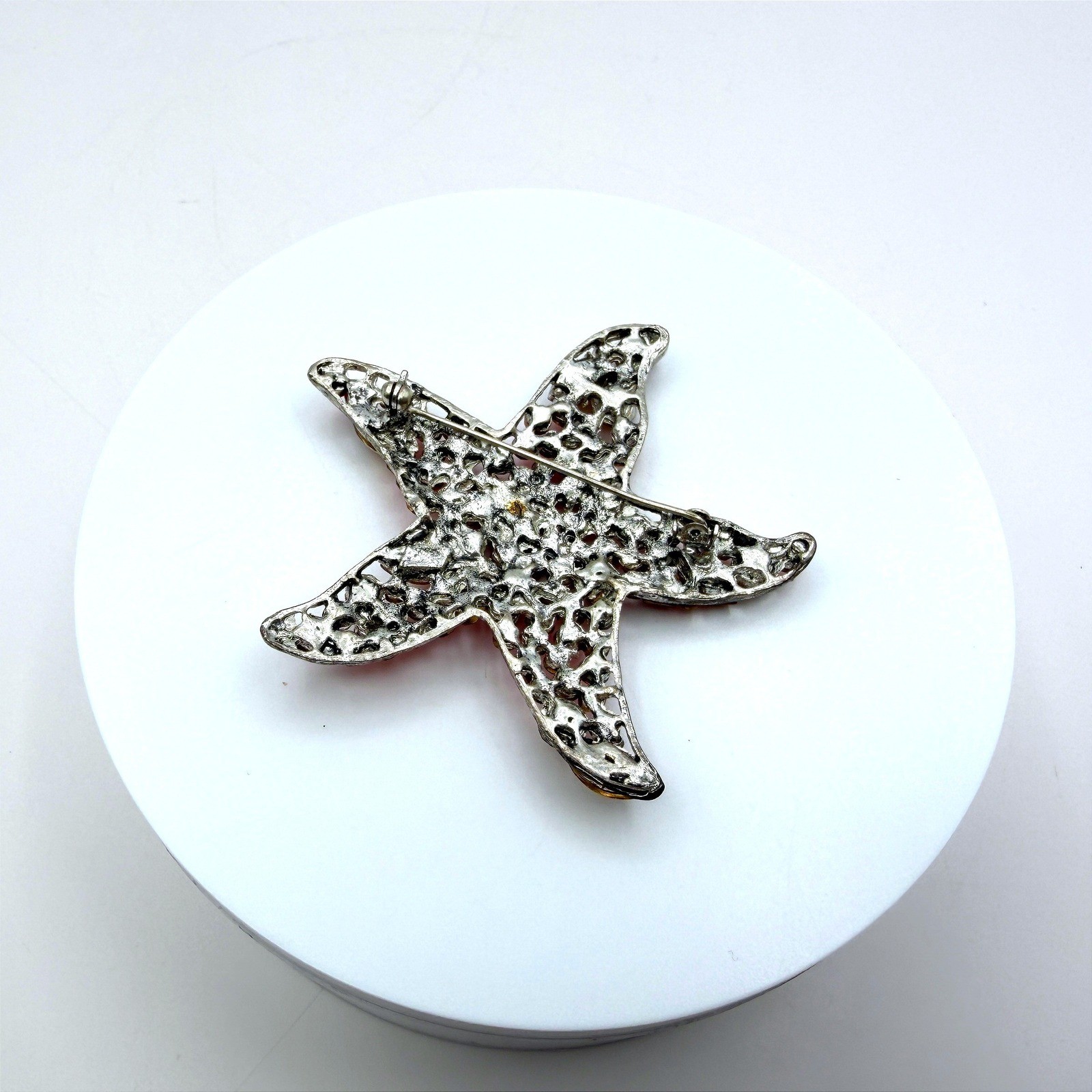 Vintage Red Yellow Rhinestones Silver-Tone Aluminium Starfish-Shaped Brooch Pin