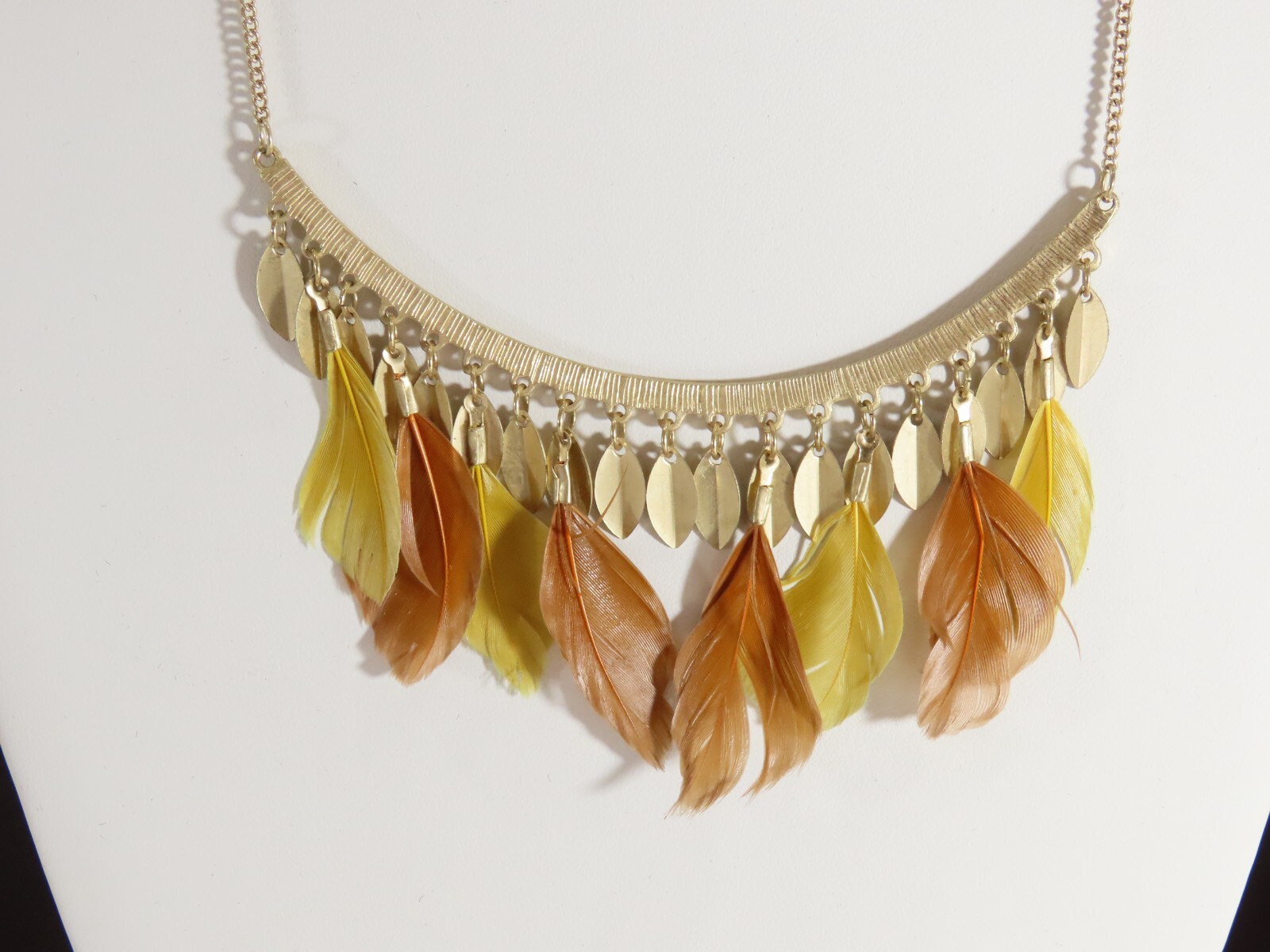 Vintage Necklace Lot Beaded Feather Lucite Coldwater Creek Icing FI + C3112