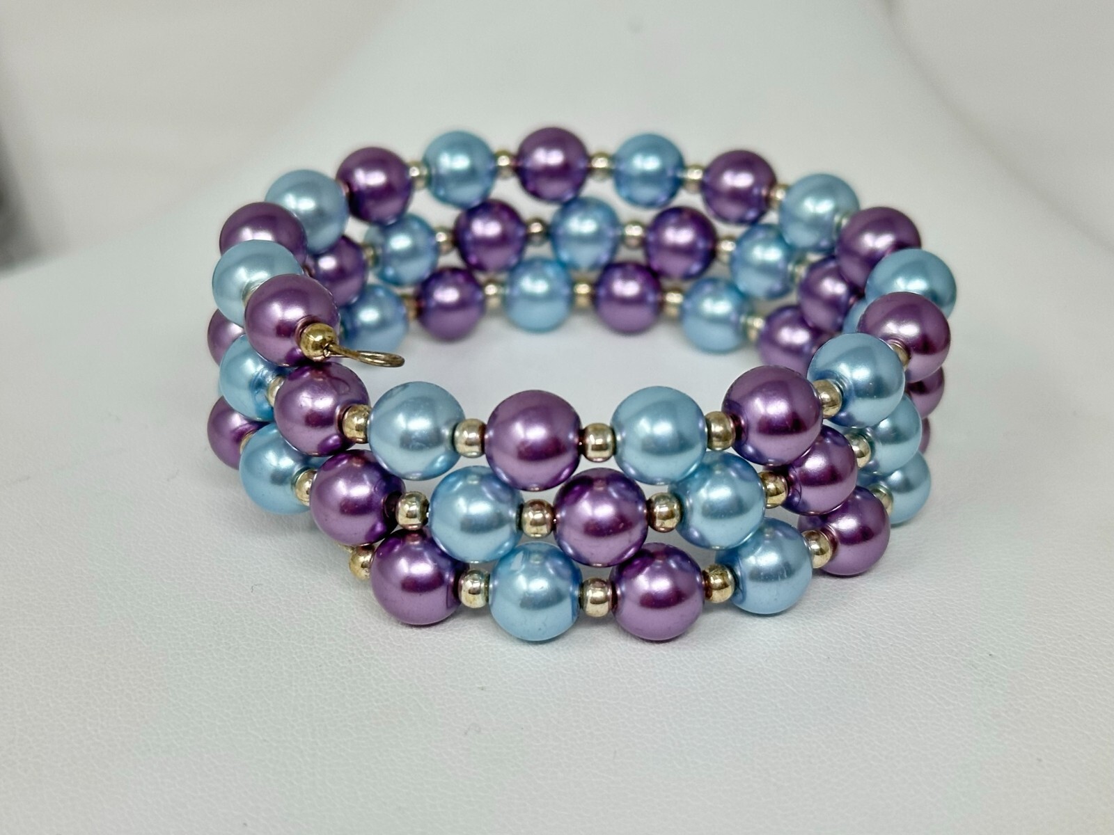 Beautiful Vintage Blue and Purple Faux Pearl Bead Wire Wrap Bracelet