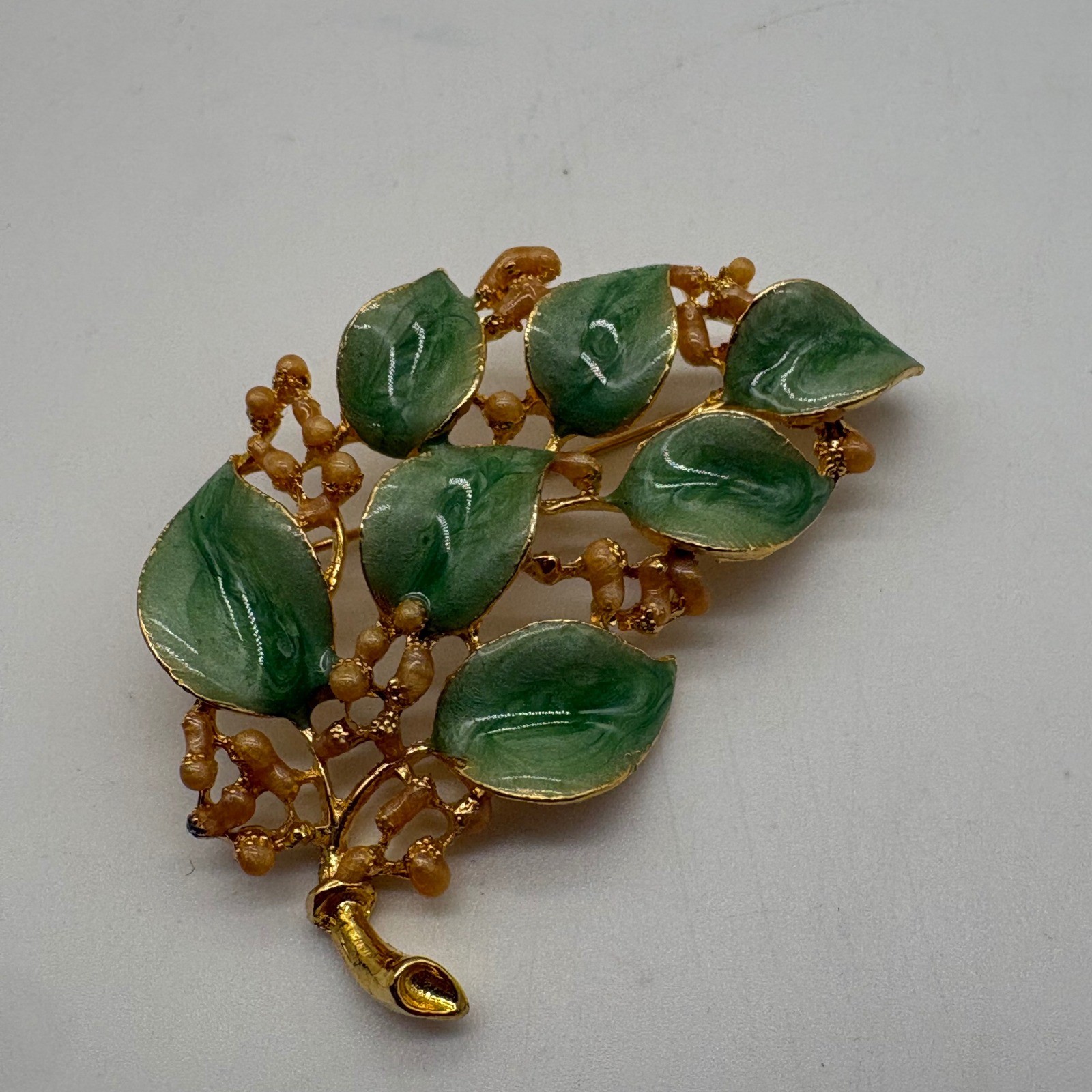 Vintage Gold Tone Green Enamel Leaf Filigree Pin Brooch Botanical Nature