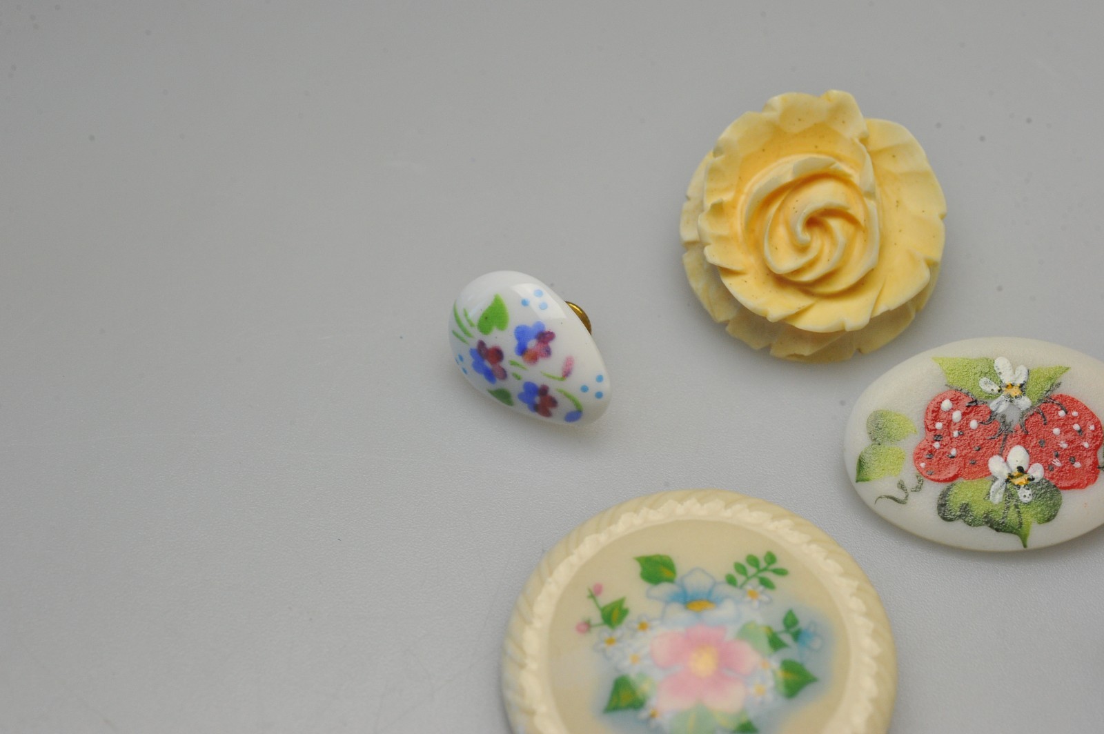 Vtg to now Brooch LOT flower floral Rhinestone 2 Avon 1 hand painted signed