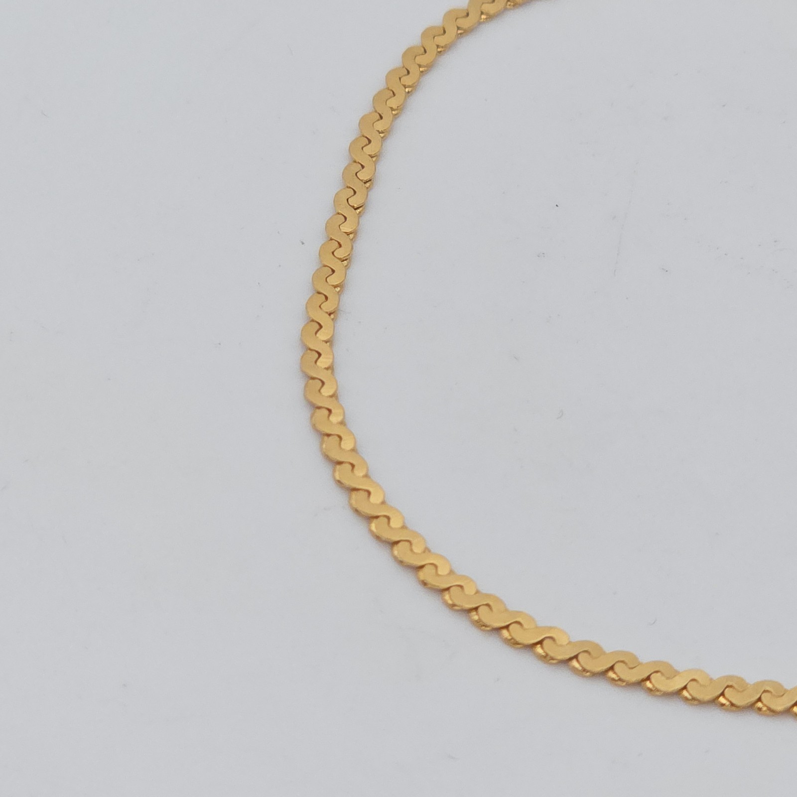 Genuine Vtg MONET Bracelet Serpentine Chain Sister Clasp Gold Plate Signed 7.25″