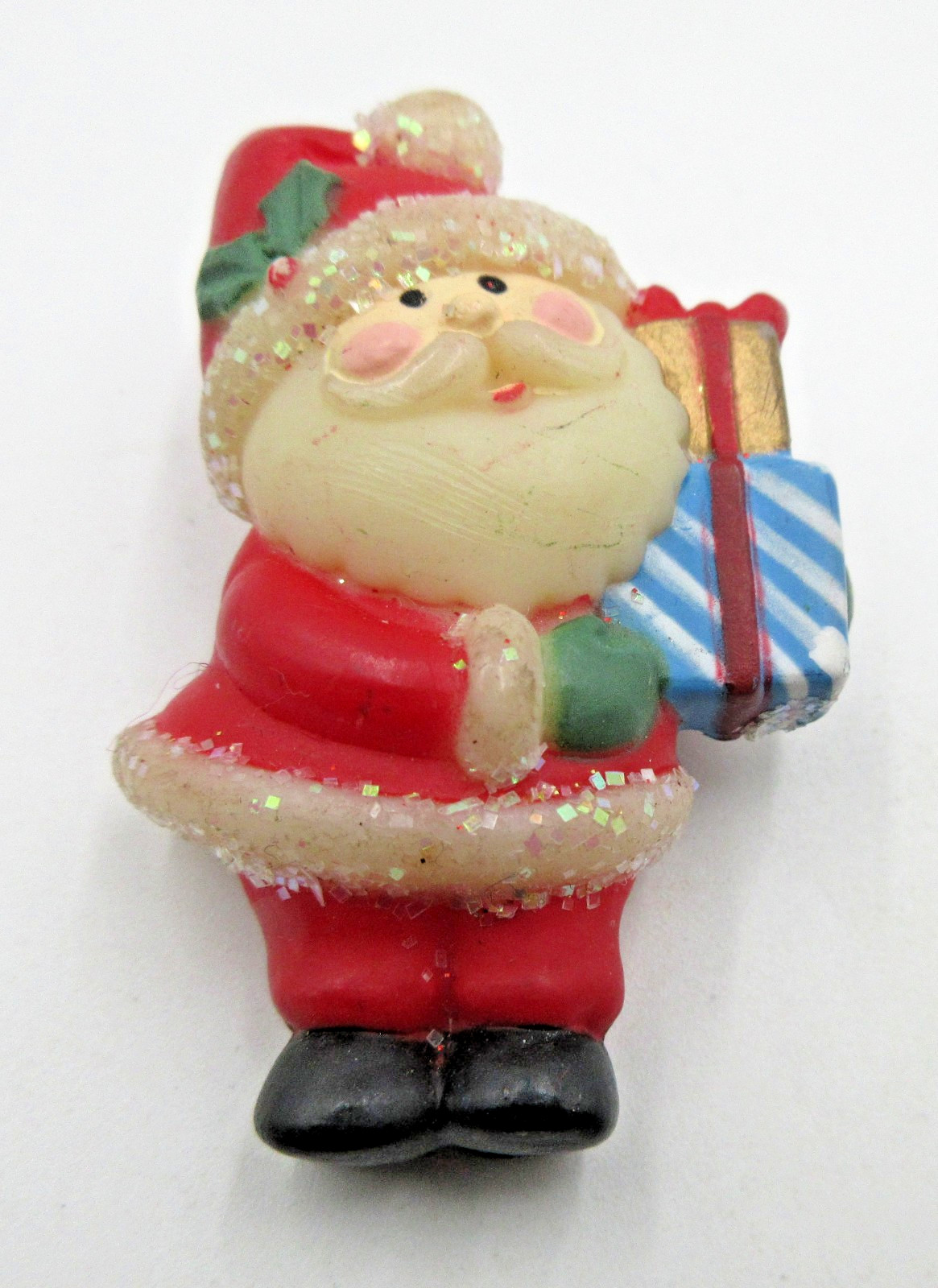 VTG FUN WORLD Santa Claus CHRISTMAS Brooch red HOLLY BERRY hat silver tone pin