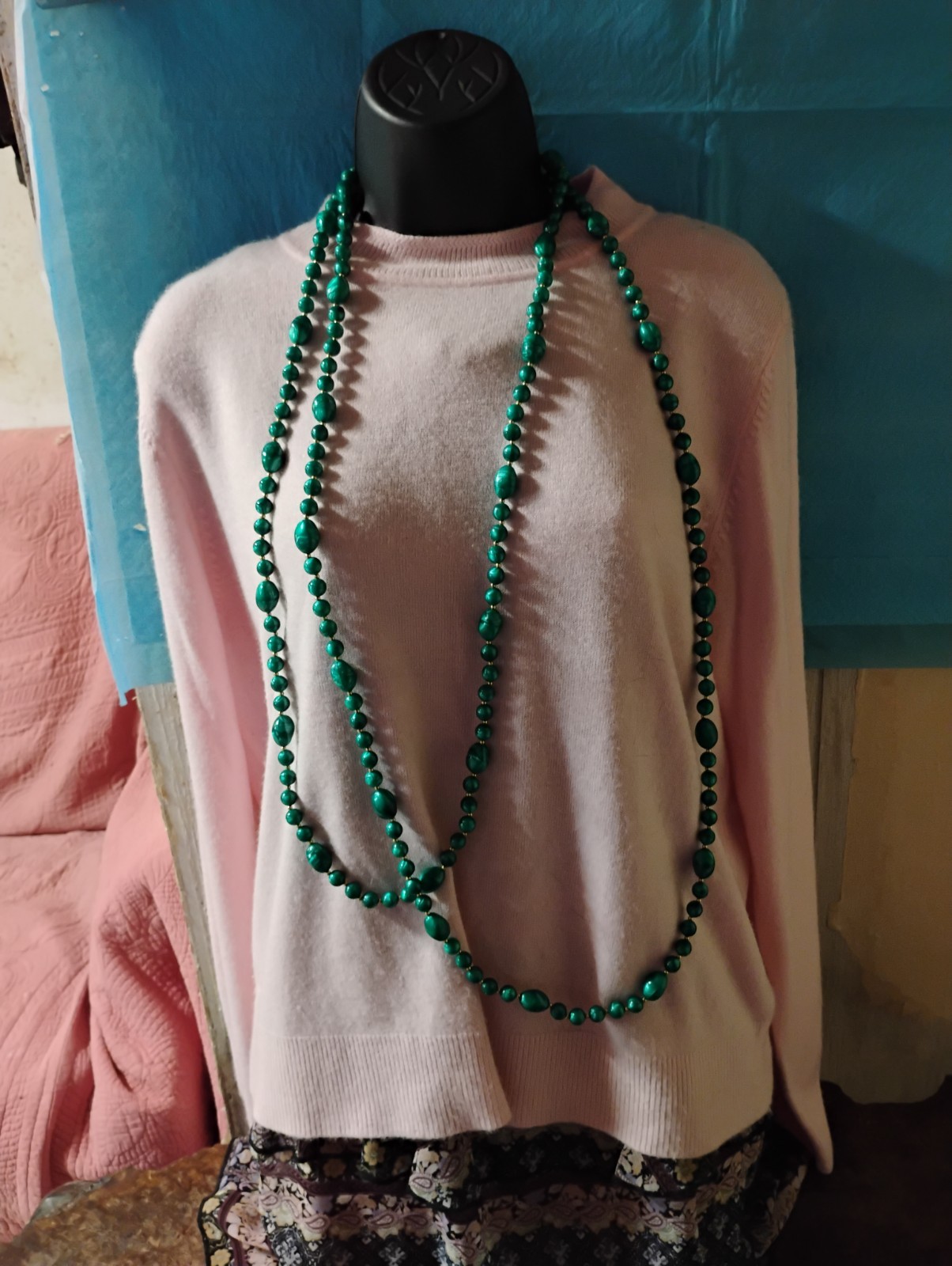 VTG Extra Long Flapper Style Vivid Green Bead Necklace