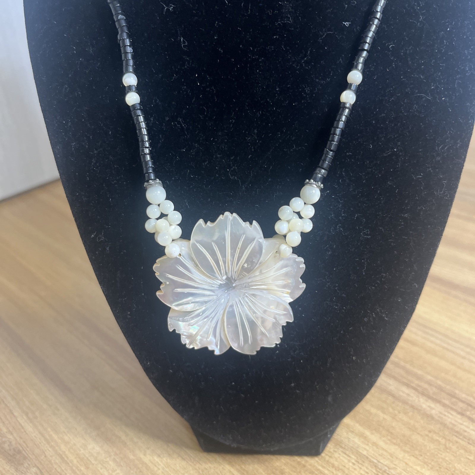 Carved Shell Mother of Pearl Floral Necklace, Black and white MOP beads 17 in
