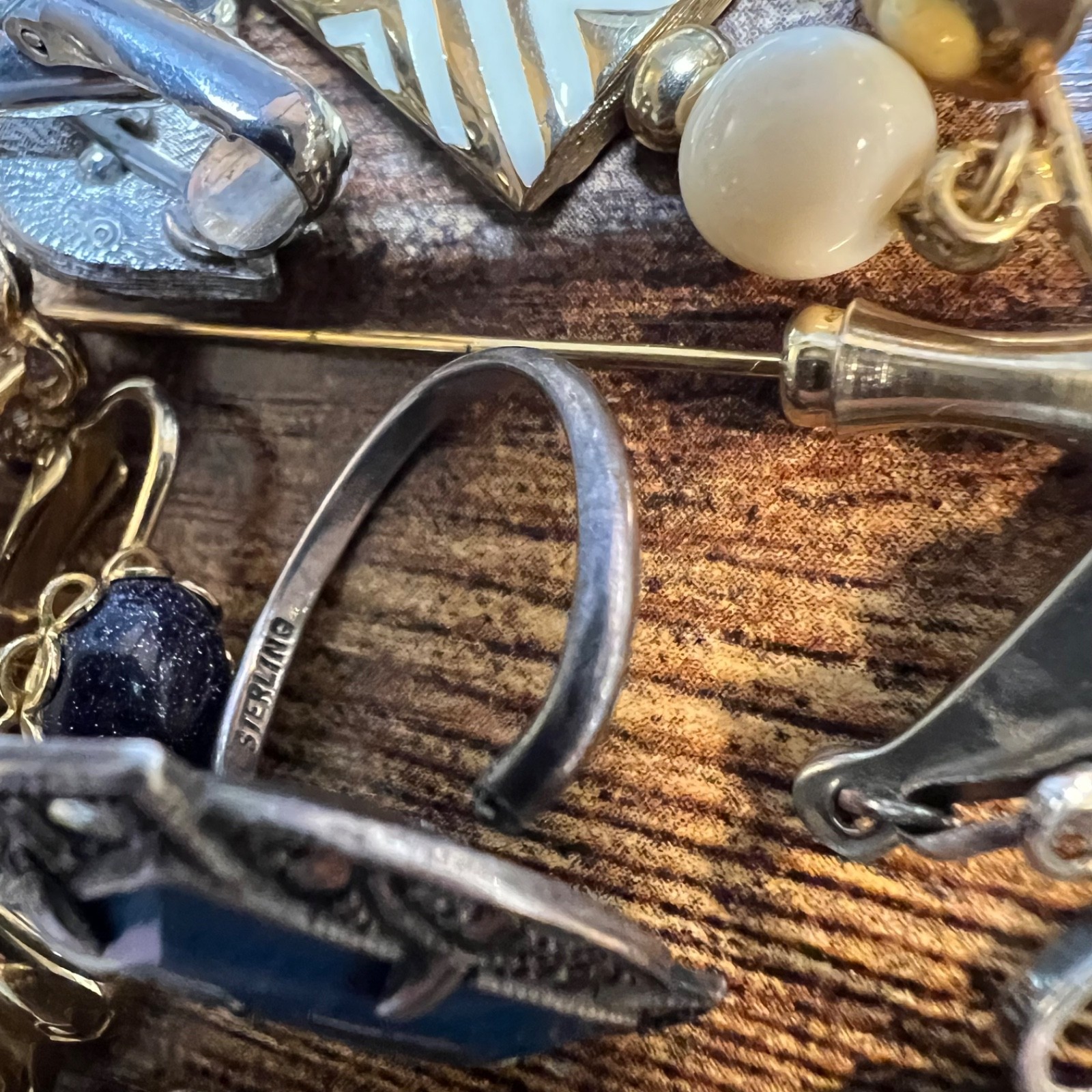 Vintage Estate Junk Drawer Lot: Jewelry, Pins, Coin, Collectibles, Tangled