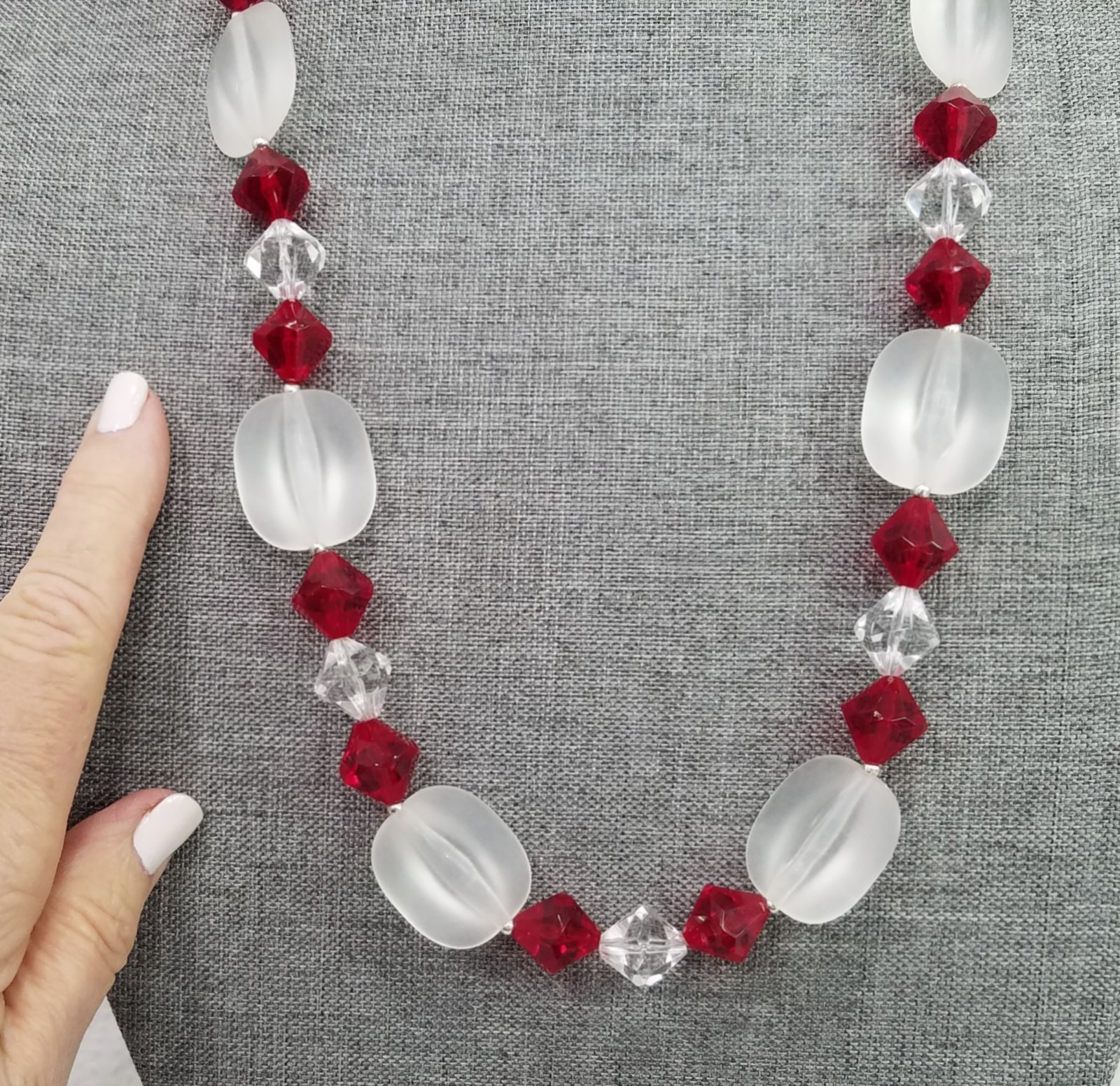 Vintage Chunky Red & Frosted Crystal Acrylic Bead Silver Tone 33″ Long Necklace