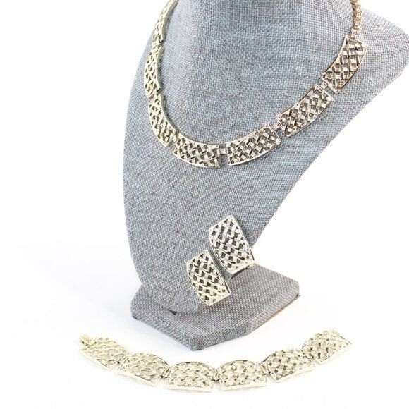 Vintage Sarah Conventry Gold Metal 16.5″ Basket Weave Link Double Rolo Chain Set