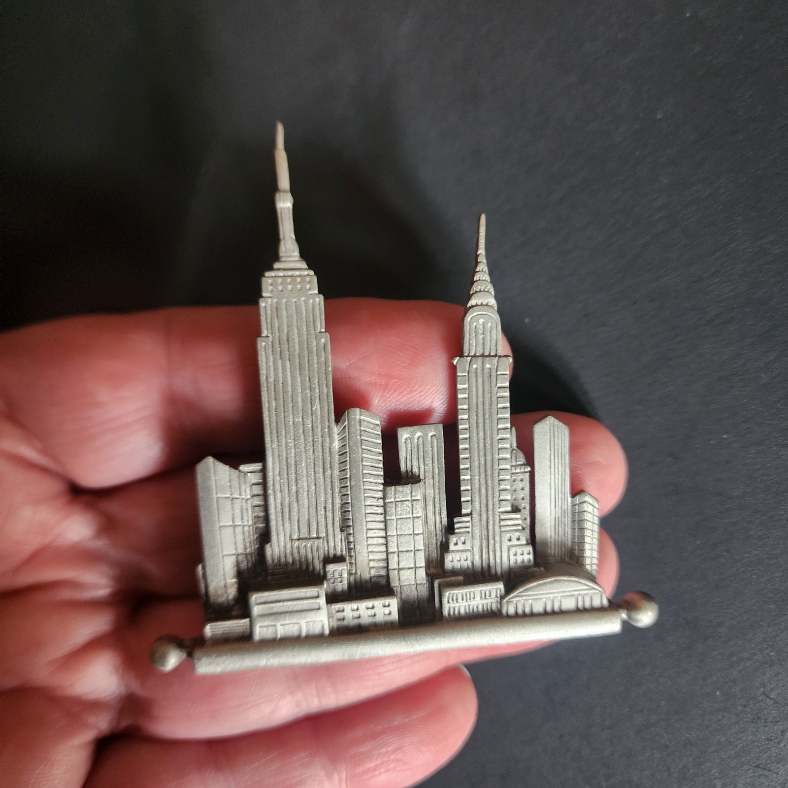 JJ NYC Skyline Brooch Empire State Chrysler Buildings Art Deco Pewter-Tone 1988