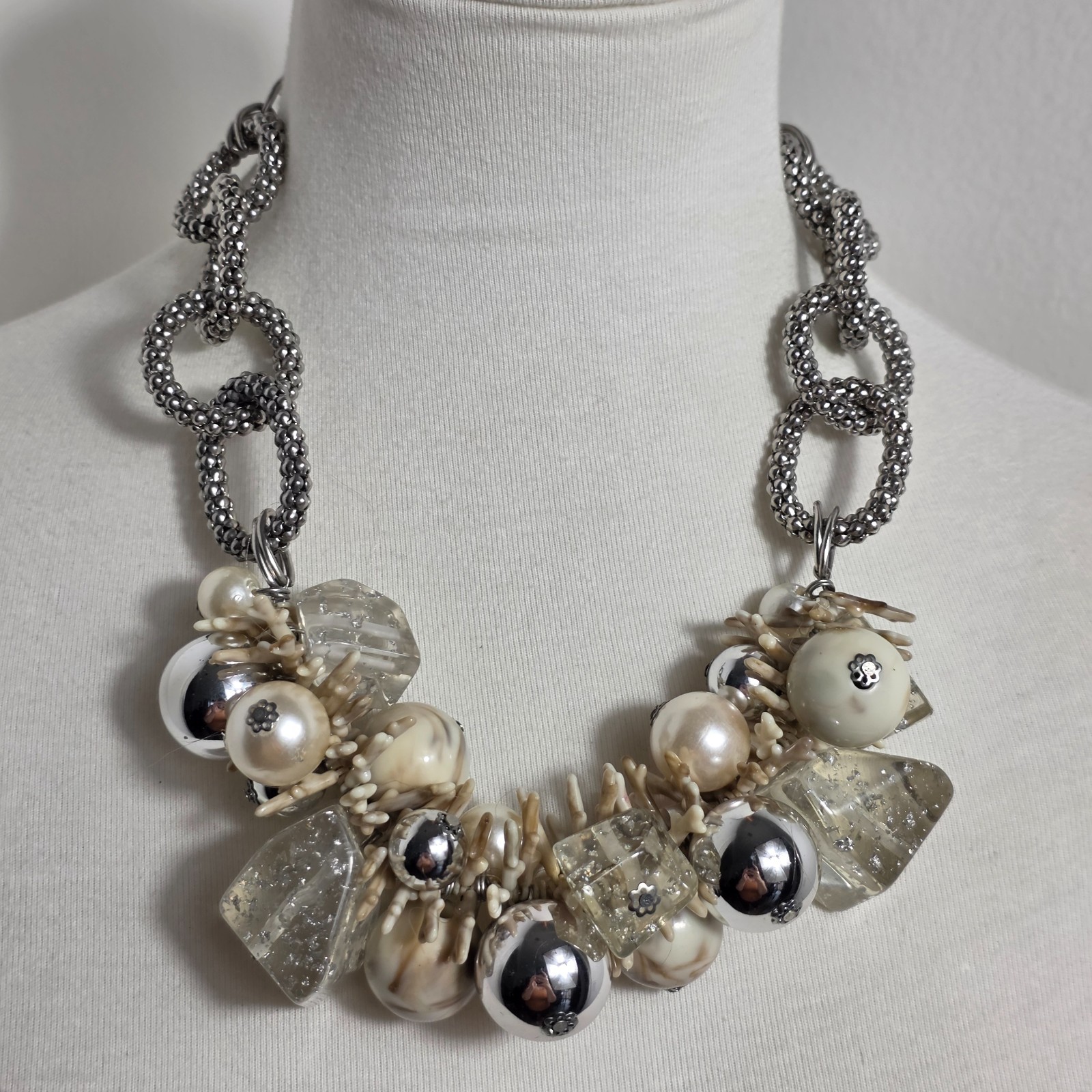 Chunky Statement Necklace Silver Chain Multi-Textured Design Silver & Cream Tone