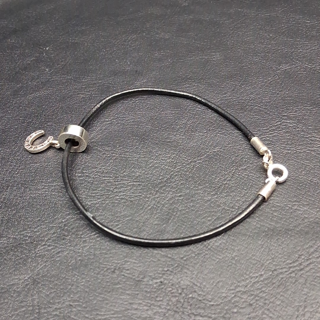 STERLING SILVER Blac Leather Cord Bracelet Whit Lucky Horseshoe Charm. 17.356