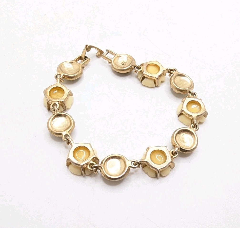 Vtg Liz Claiborne LC Bracelet Roses Gold Tone Cream Off White Rose Flowers 7.25″