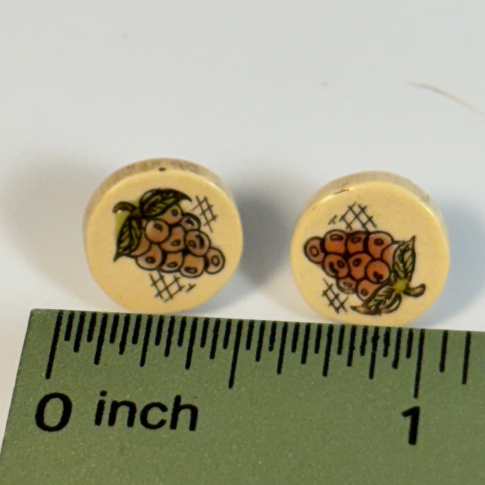 Earrings Vintage Silver Tone Carved Tiny Grapes Artisan Handmade