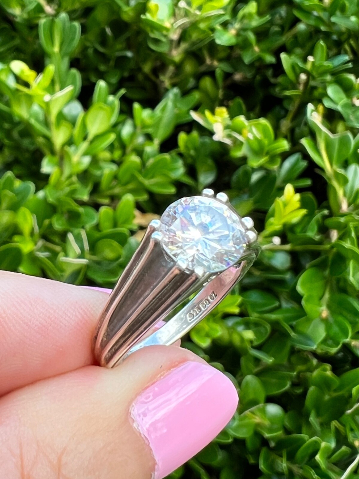 VINTAGE ROUND CZ TENSION SETTING RING 925 SS HEART DETAIL ENGAGEMENT WEDDING