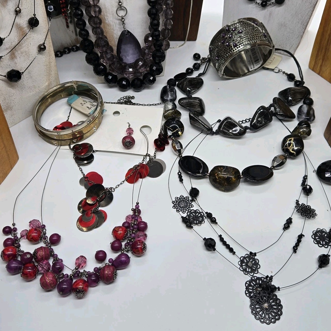 Designer Jewelry Lot Signed Unsigned 5 Pounds Over 71 Pieces Vintage Costume