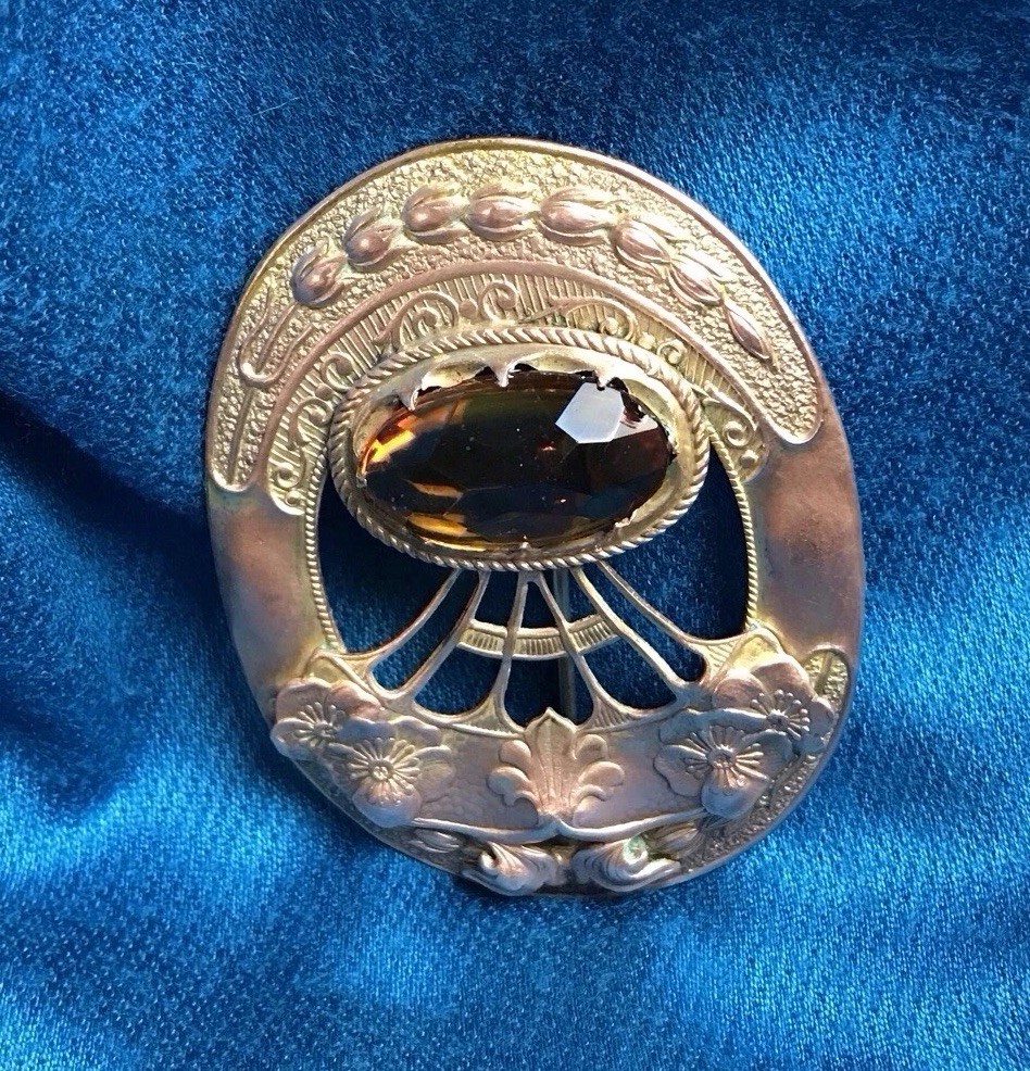 VTG Jewelry Brass/Metal Brooch W/ Amber Faceted Stone-Raised Detail On Metal