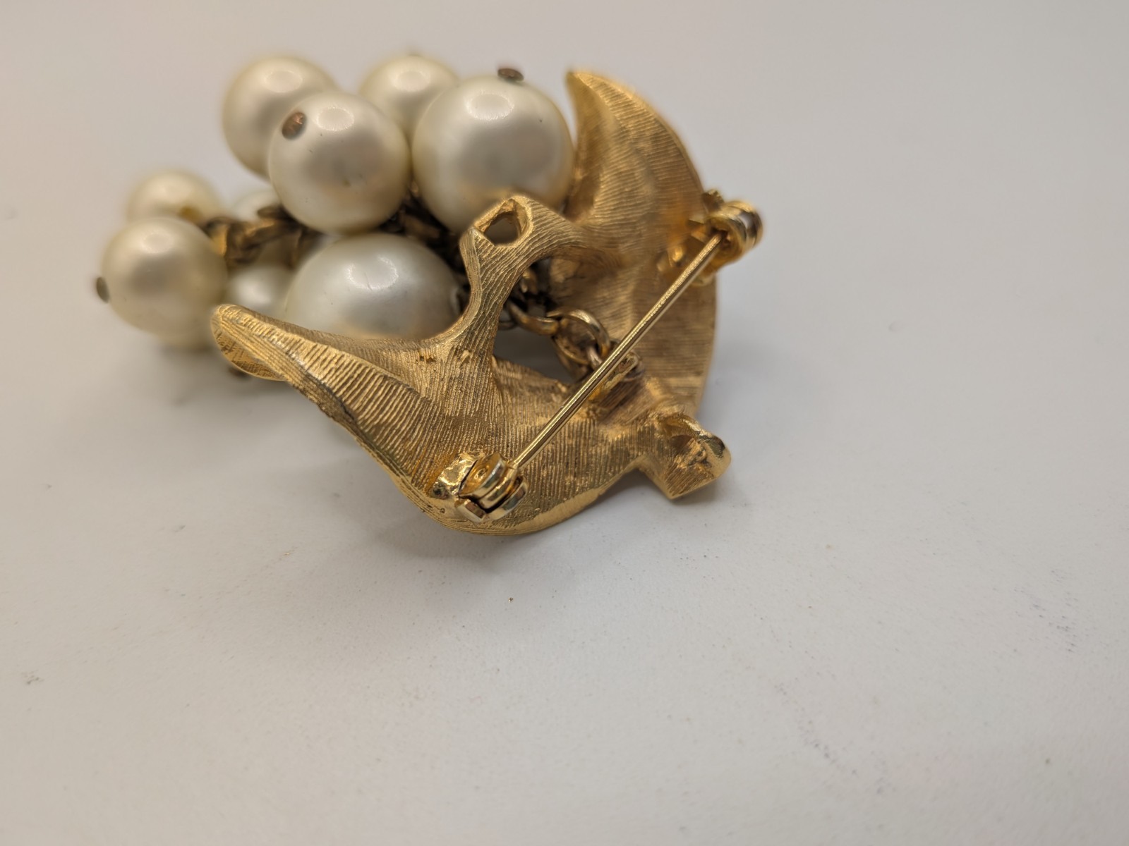 Vintage PARK LANE Faux Pearl Grapes Cluster Bead Pin Brooch Clip Dangle