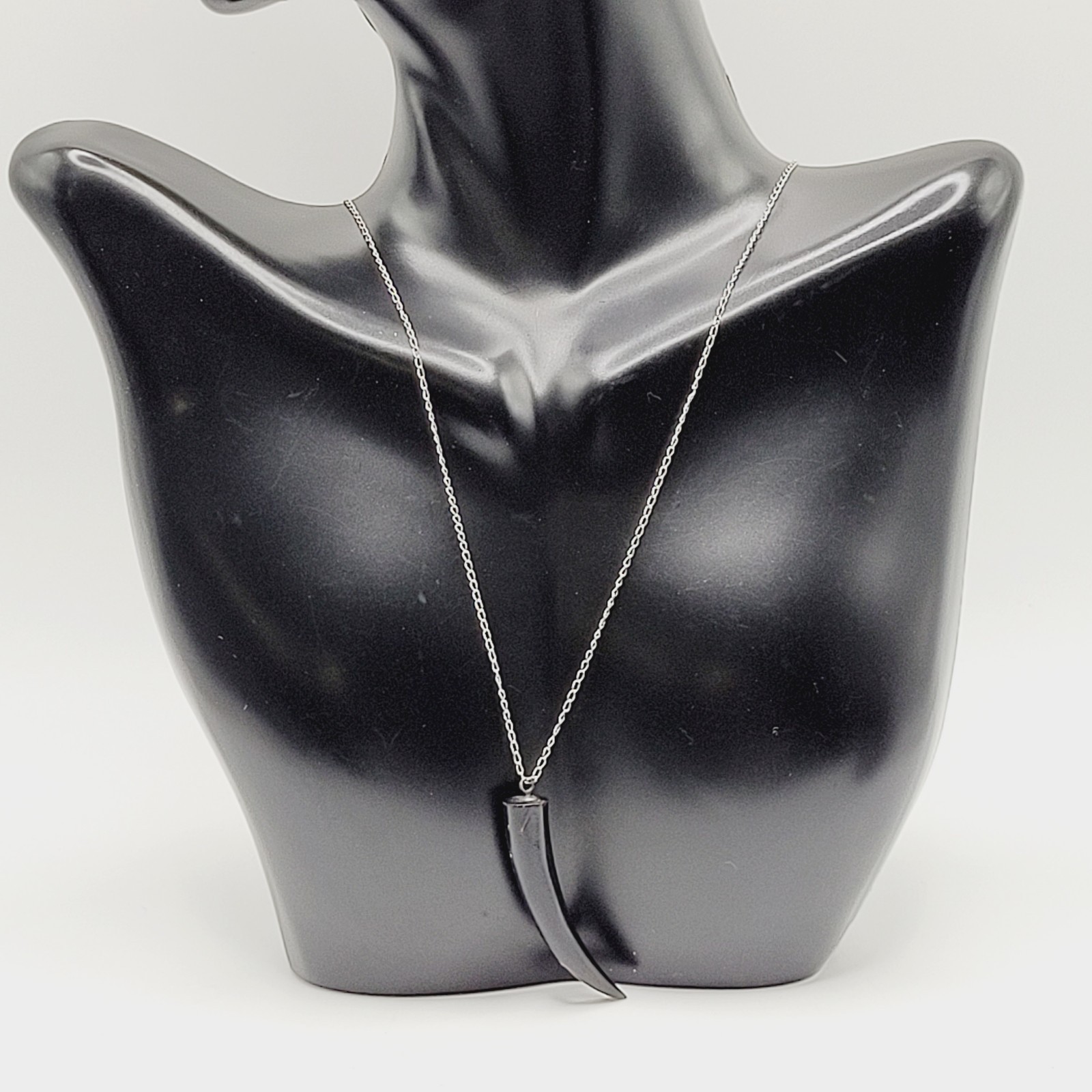Vintage Cornicello Horn Carved Organic Black Hawaiian Coral 925 Necklace 23 inch