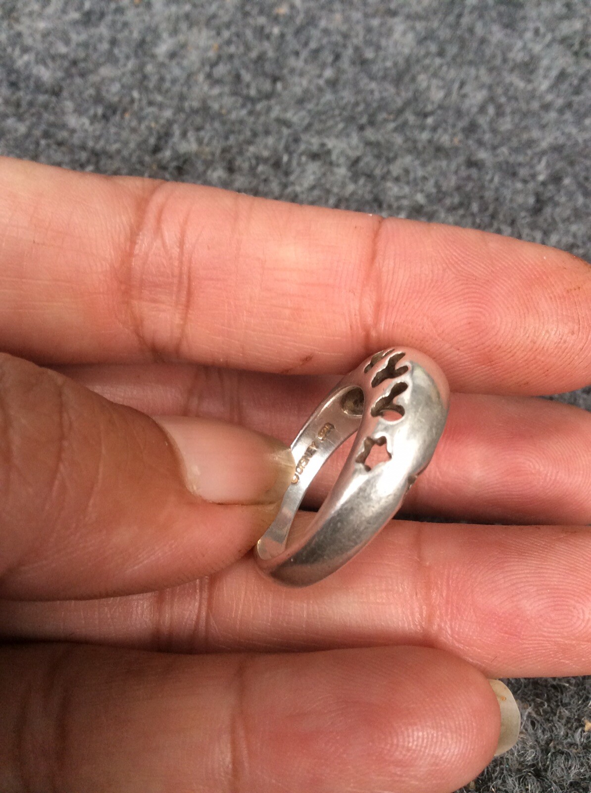 Beautiful Disney sterling Silver 925 micky mouse cutout ring size 8
