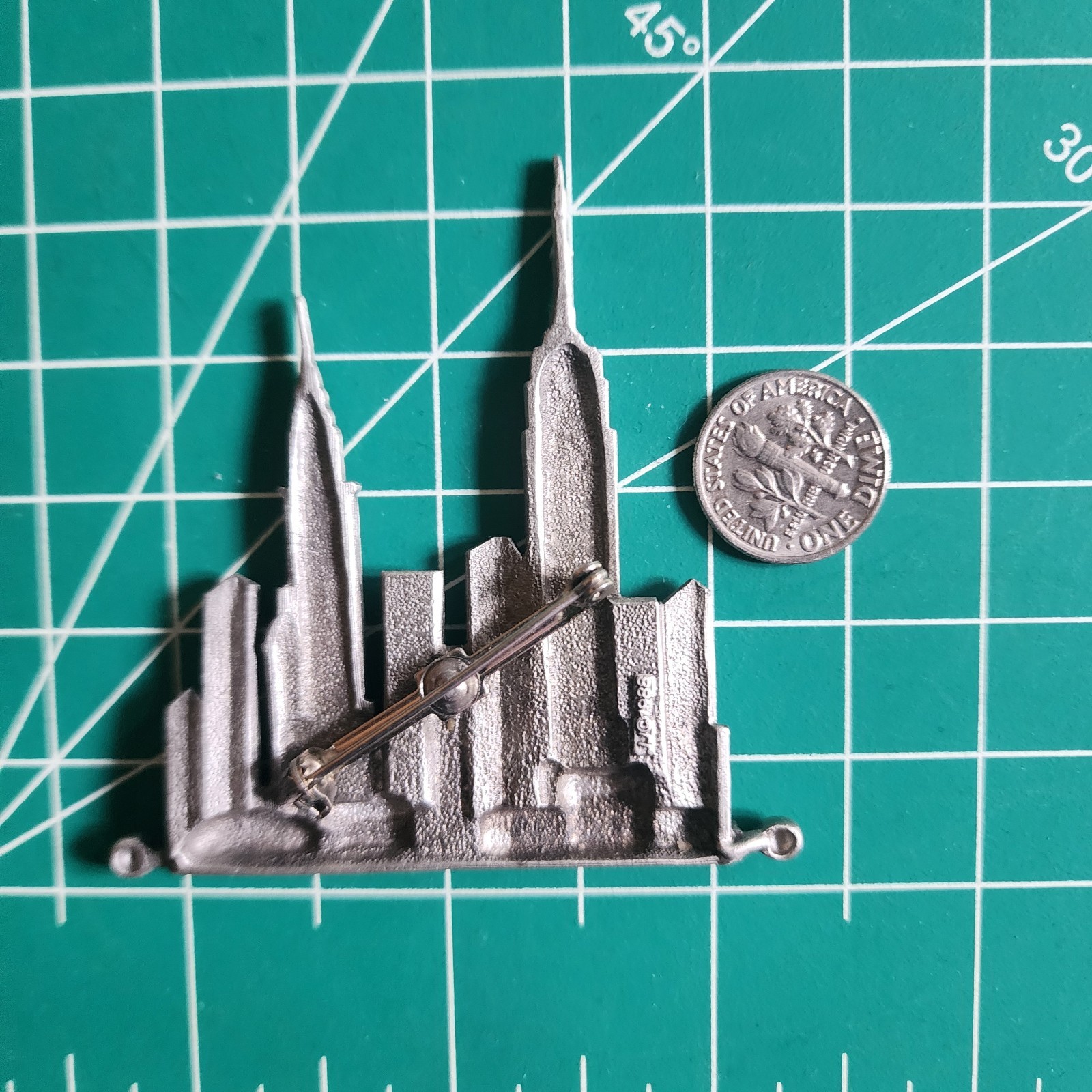 JJ NYC Skyline Brooch Empire State Chrysler Buildings Art Deco Pewter-Tone 1988