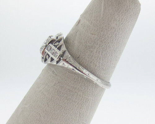 Vintage Estate Art Deco Genuine 0.35cttw Old Cut Diamonds Solid Platinum Ring