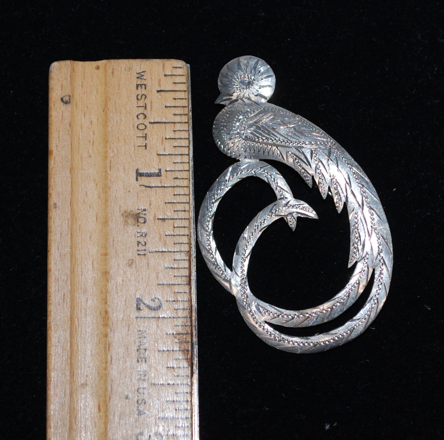 Vtg. Guatemala 900 Silver Signed Gurte Etched Quetzal Bird Pin/Brooch Preowned