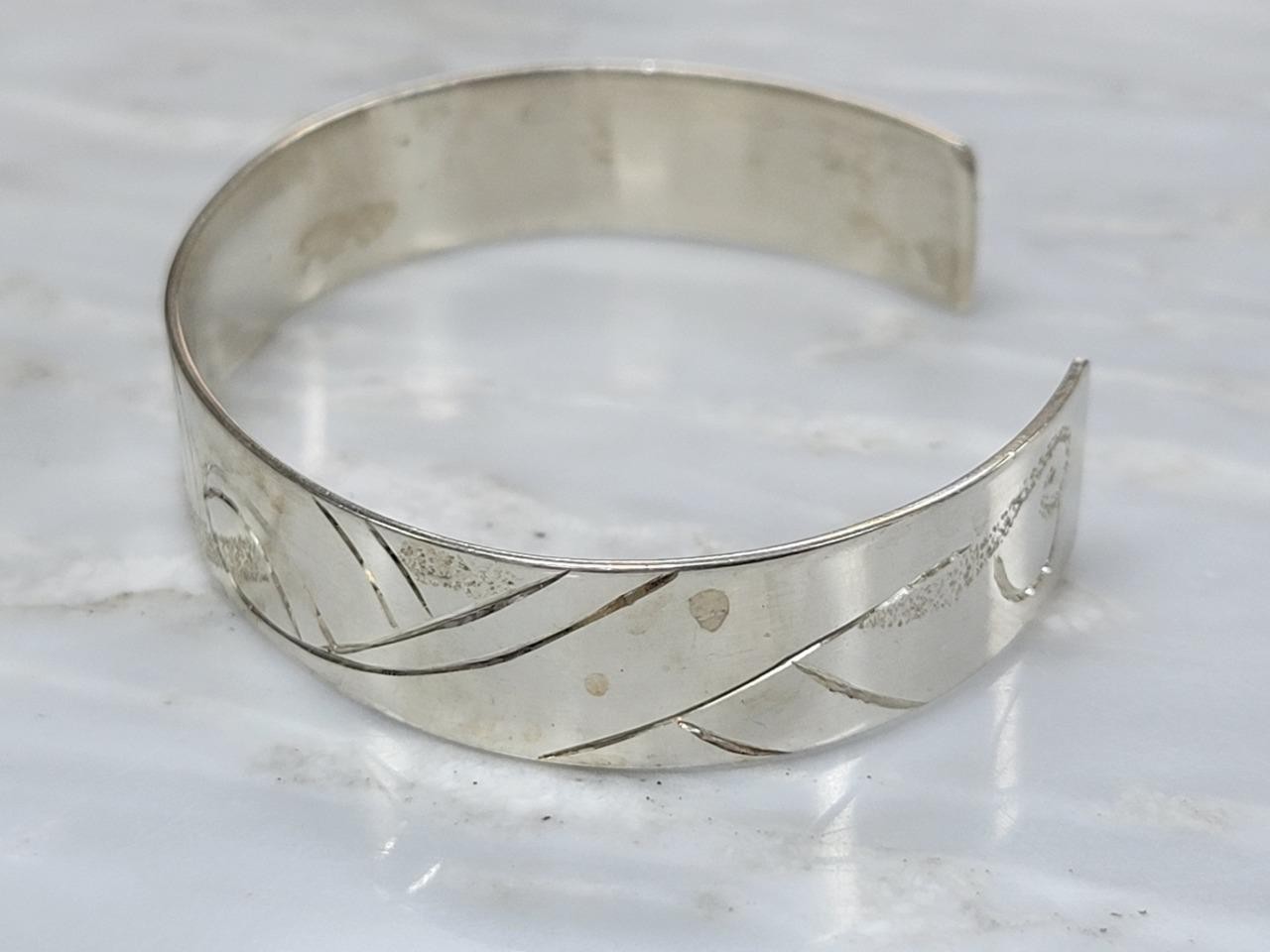 Vintage Sterling Silver Etched Cuff Bracelet ~ 6-3/4″ ~ 18g ~ 9-C713