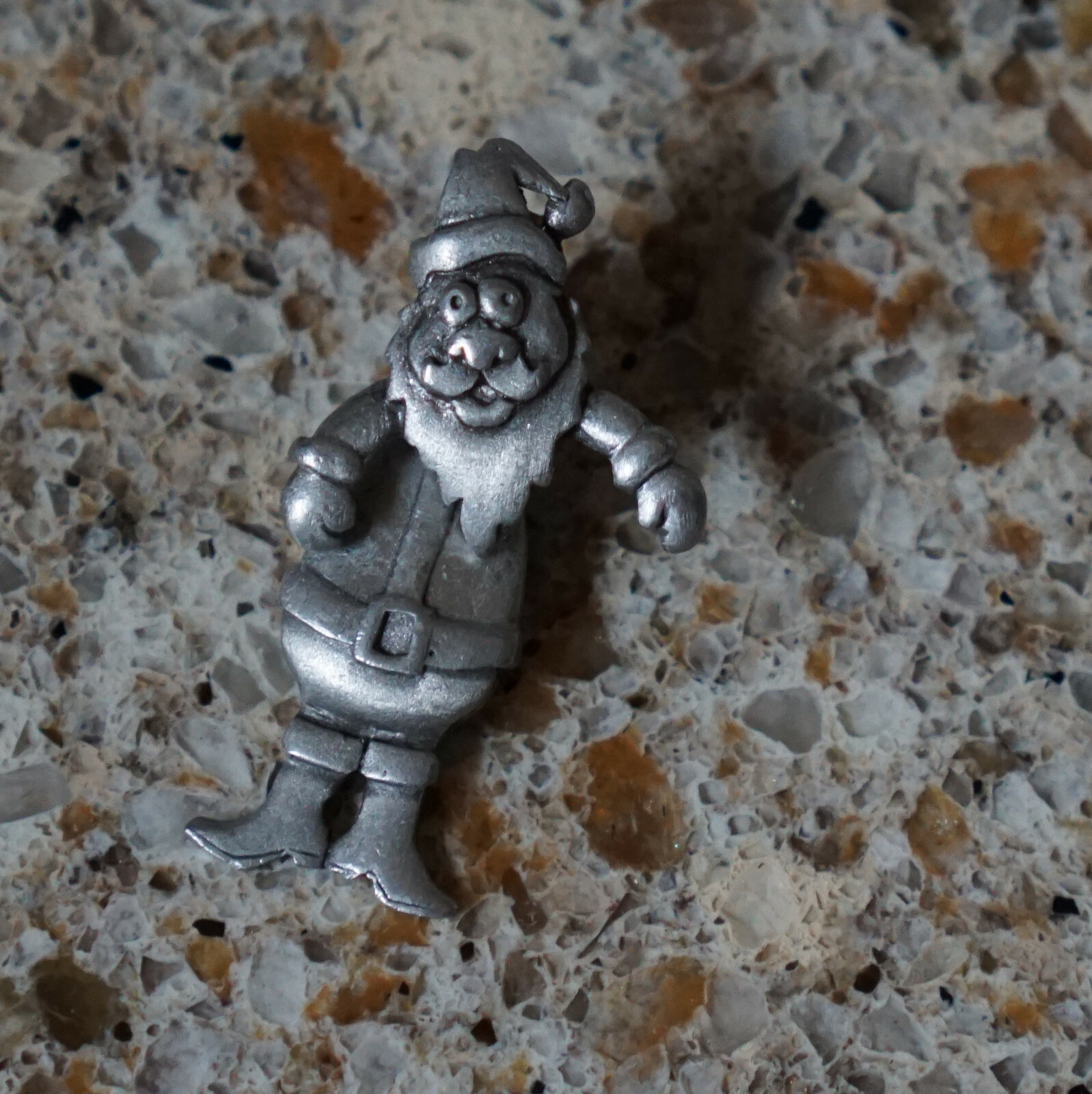 Women’s Vintage Pewter Metal – Santa Clause Jointed Single Earring or Pin Lapel