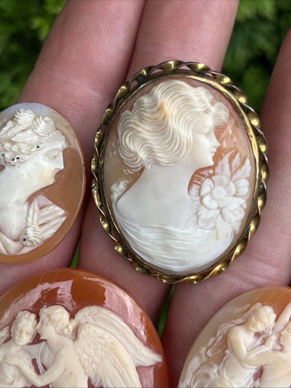 Antique Vintage Cameo Brooch Pendant Shell Loose Lot of 7 Some Very Nice Ones