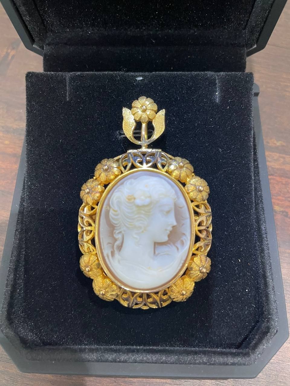 Vintage Cameo Set 14K Yellow Gold Brooch/Pendant & Carved Rose Ring 6.5 size