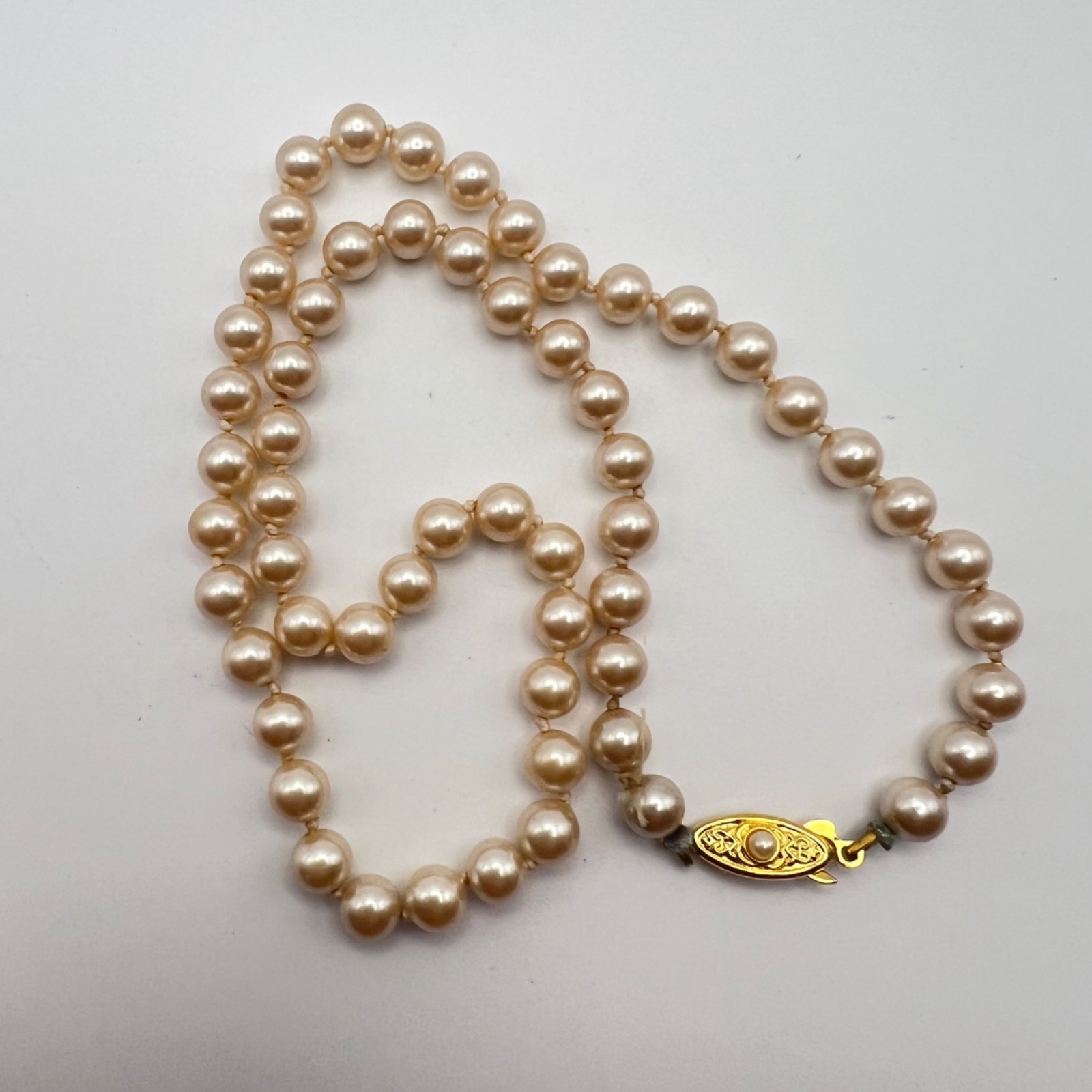 Vintage 17″ Hand Knotted Glass Pearl Necklace Gold-Tone Filigree Clasp 6mm Bride