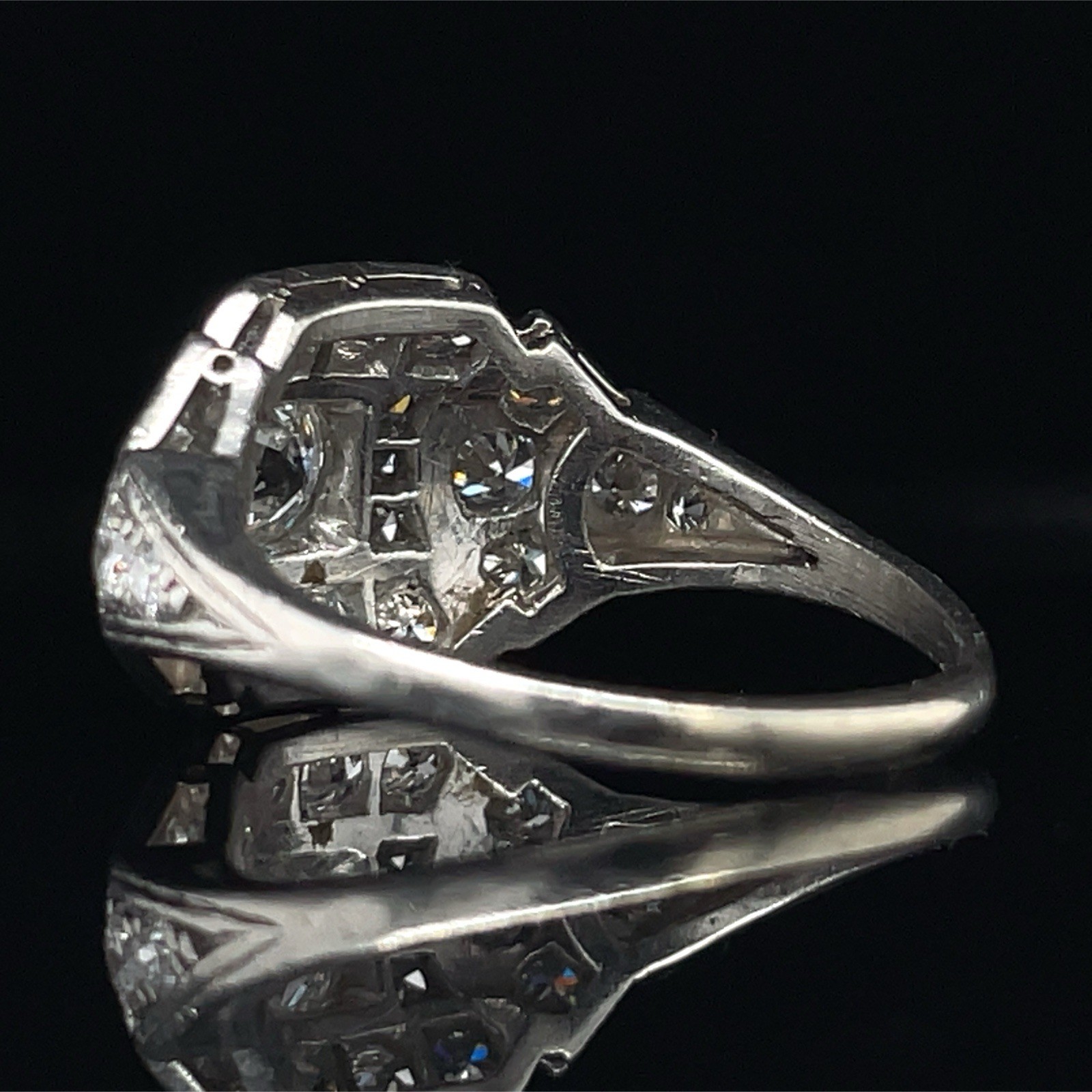 Art Deco Old European Cut Diamond Ring Set In Platinum
