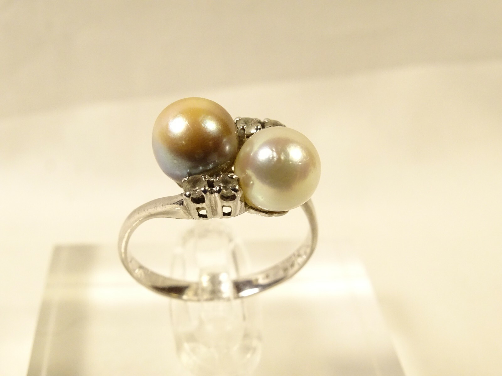 Lovely 10k White Gold Champagne & Cream Double Pearl Bypass Sz 6.5 Dinner Ring