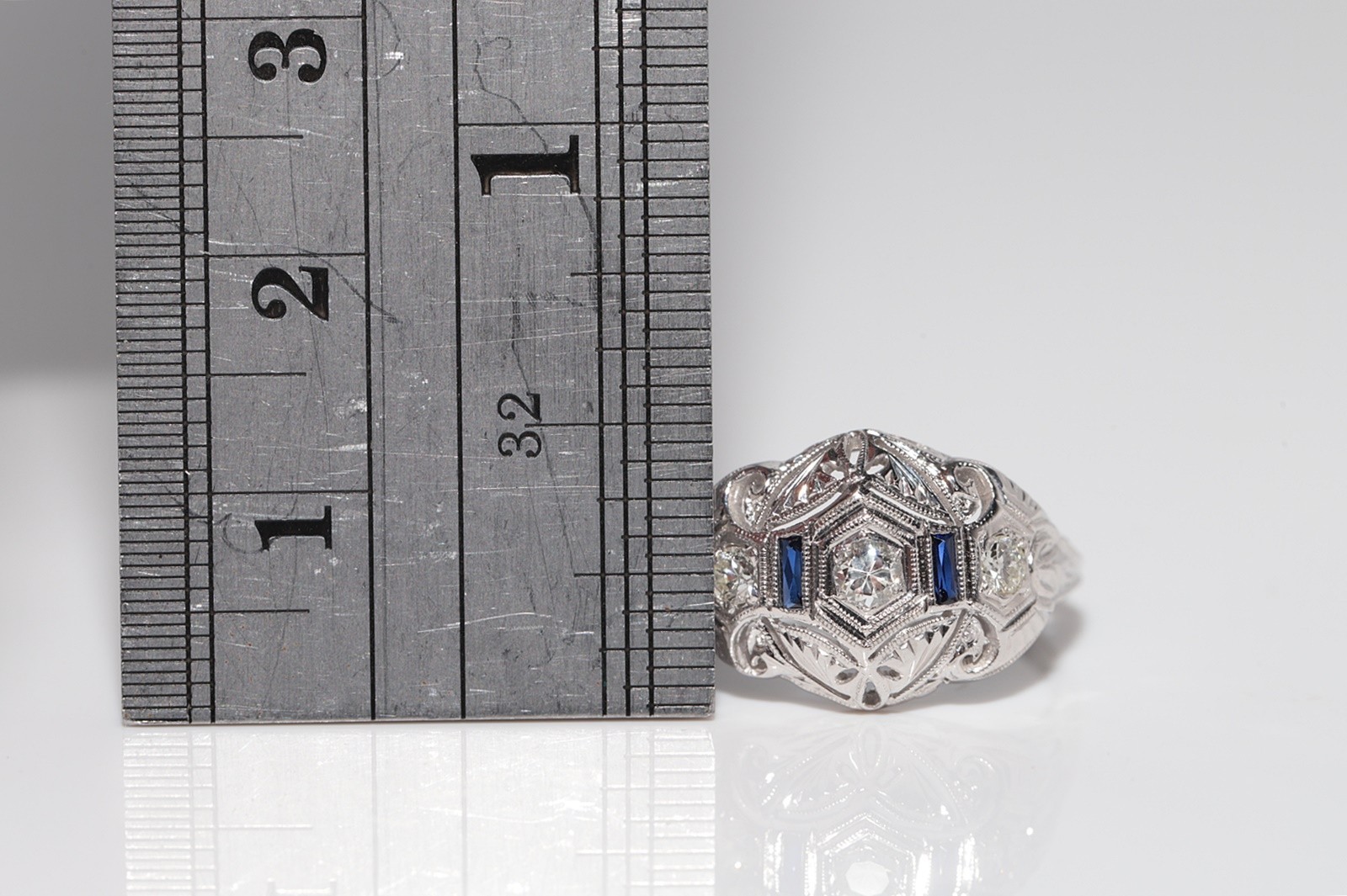 Antique Circa 1920s Art Deco 18k Gold Natural Diamond And Sapphire Ring