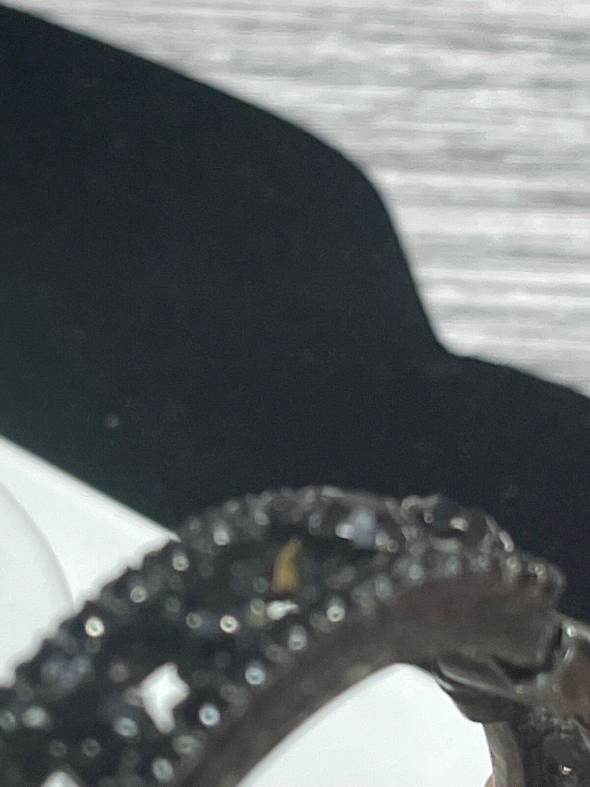 Bracelet Black Rhinestone Hinged Open Clasp at Top Pretty design vintage