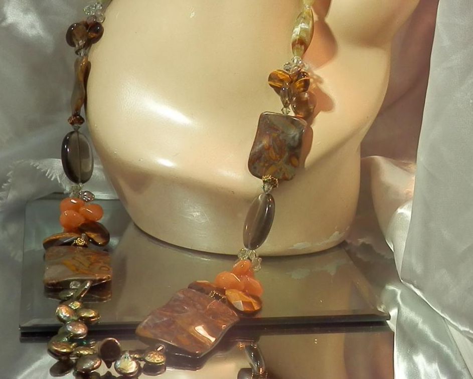 FABULOUS Vintage 80’s Genuine Pearl Jade Carnelian Tiger Eye Necklace 600o2