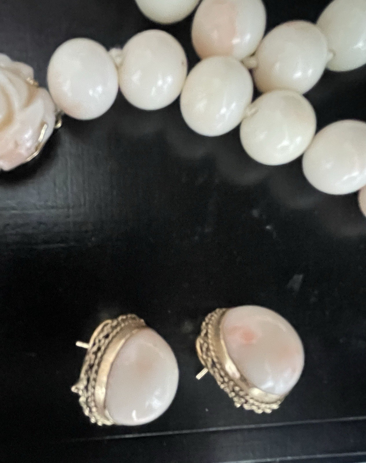 NATURAL ANGEL SKIN CORAL NECKLACE W/ MATCHING EARRINGS-14kt GOLD CLASP & EARRING