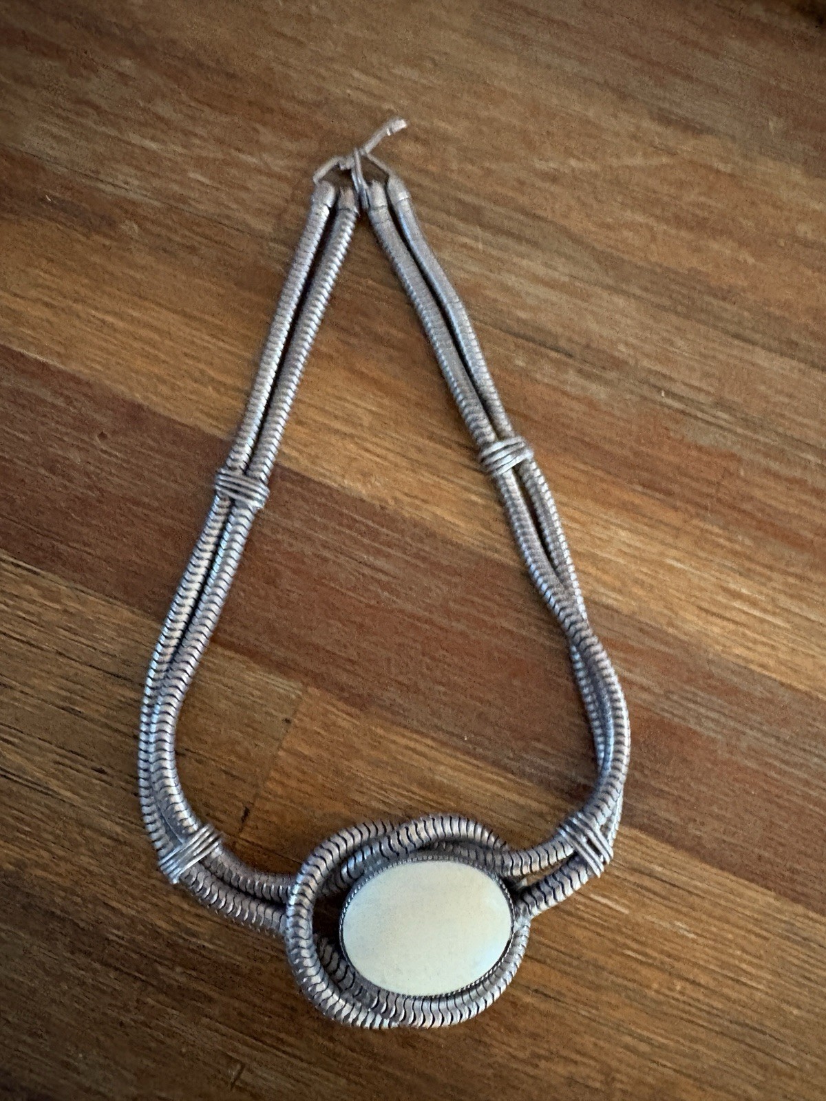 VTG Heavy Choker Necklace Bovine Bone Silvertone Double Serpentine Chain 1970s