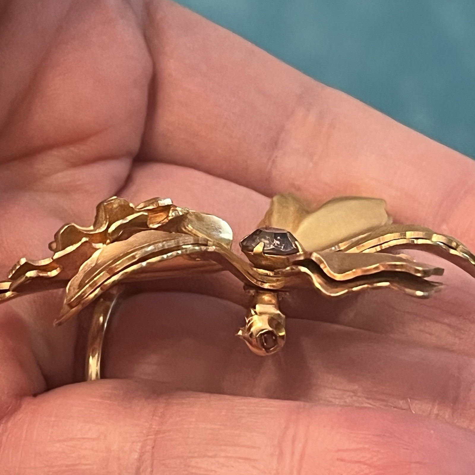 VTG 3D Gold tone Orchid Flower Brooch purple rhinestones retro Pin Flora Jewelry