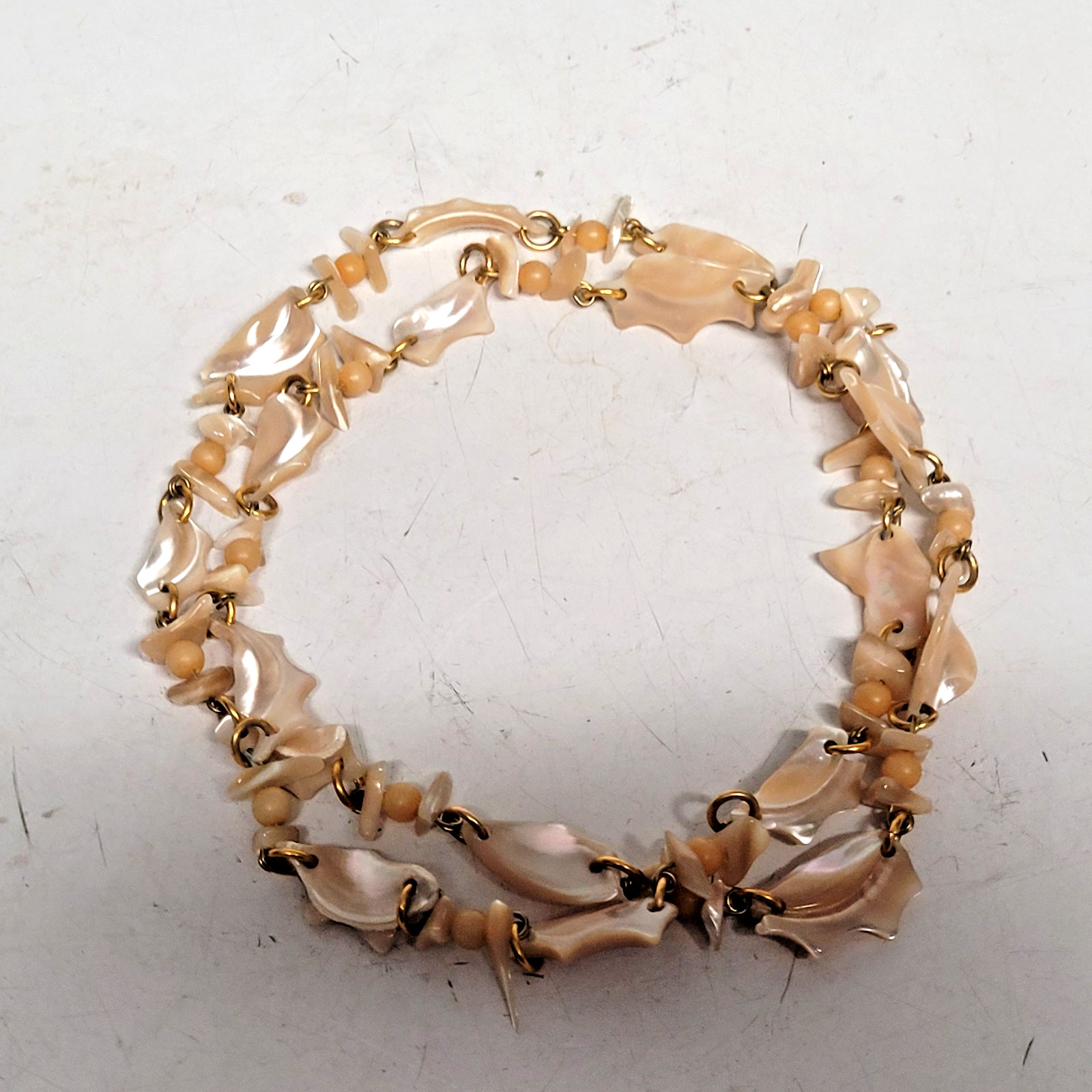 Vintage Mother-of-Pearl Sea Shell Beaded Necklace – 16″