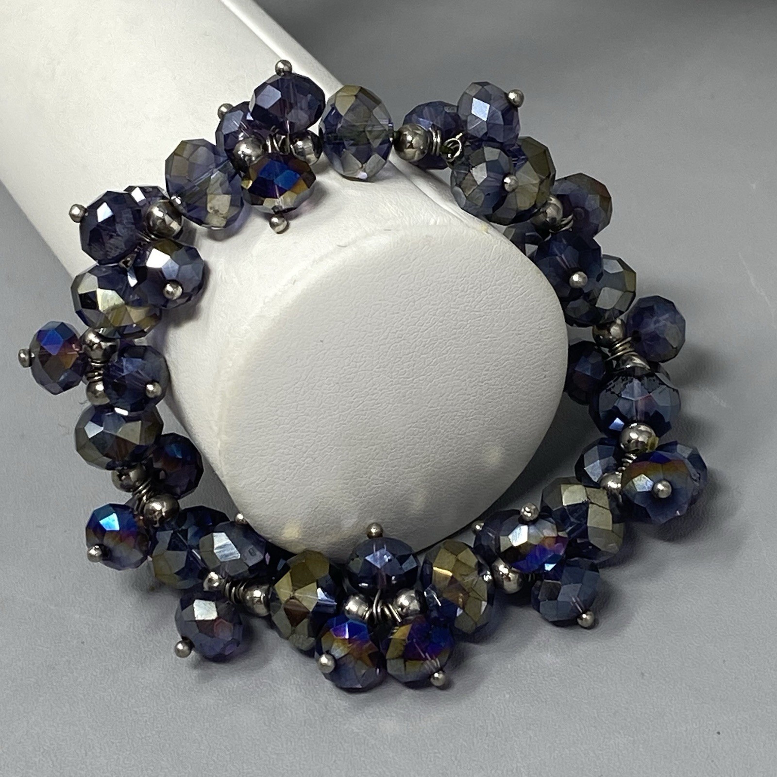 Metallic Coated Glass Beaded Bracelet Stretch Peacock Oil Slick Blue Purple 6.75