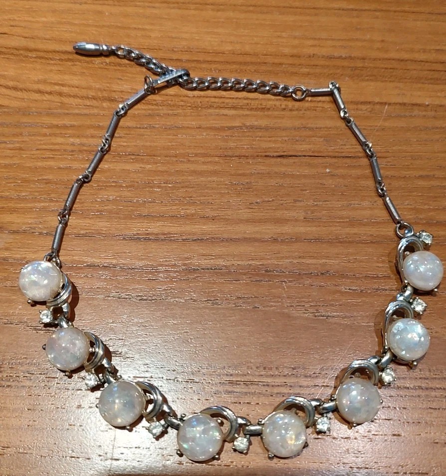 Coro Vintage Mid-Century White Faux Moonstone Cabochon Choker Necklace