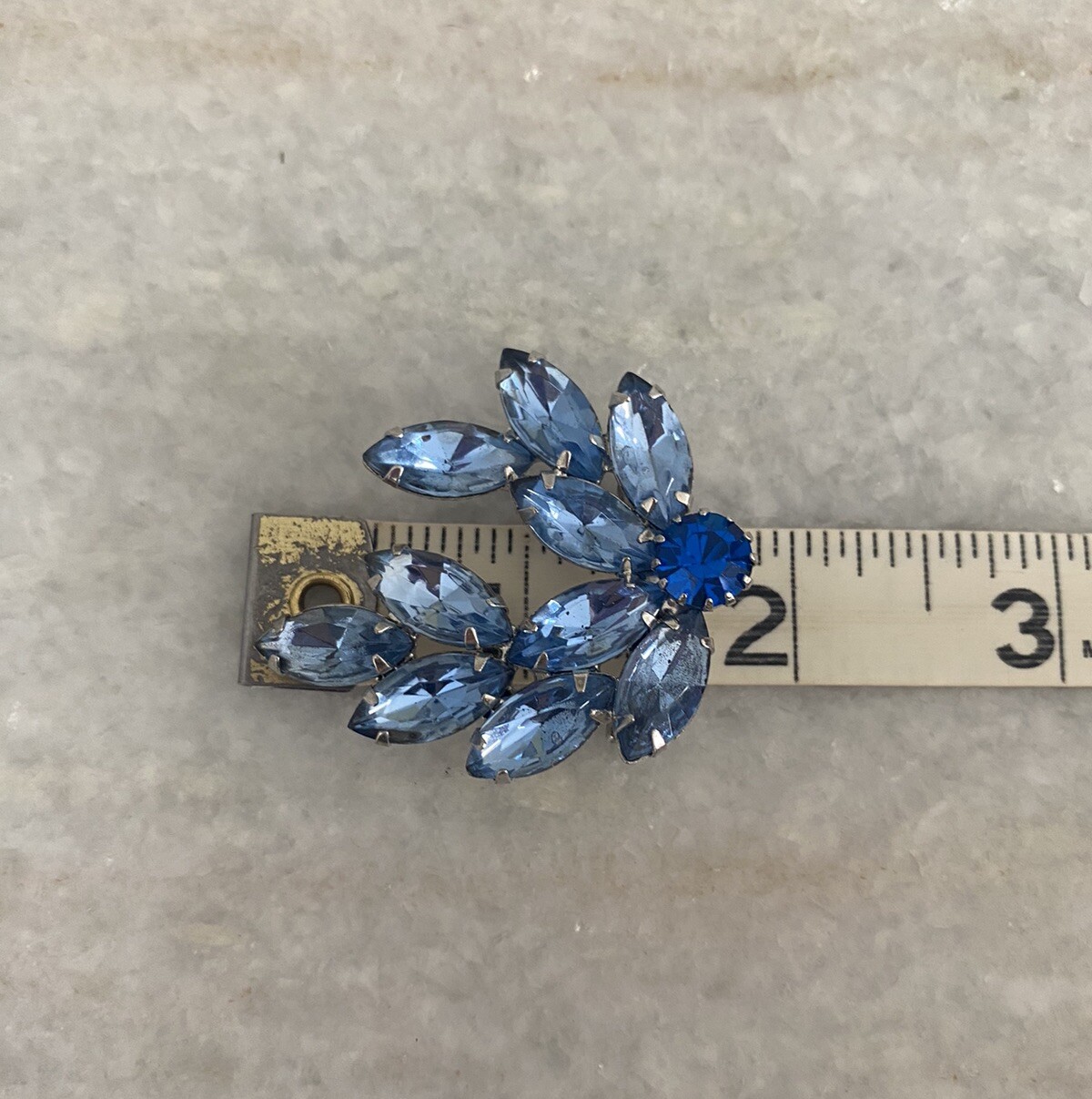 Gorgeous Vintage Blue Rhinestones Clip On Earrings And Brooch Pin Set