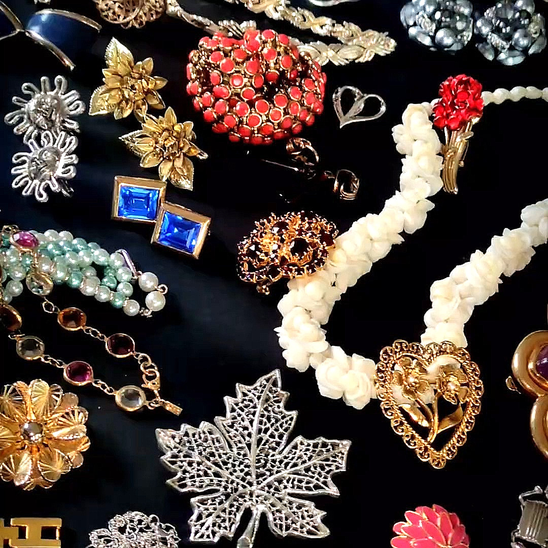 Lot Huge Estate Jewelry Napier Coro Avon + MORE 120+ Pc All Wearable VTG to Now