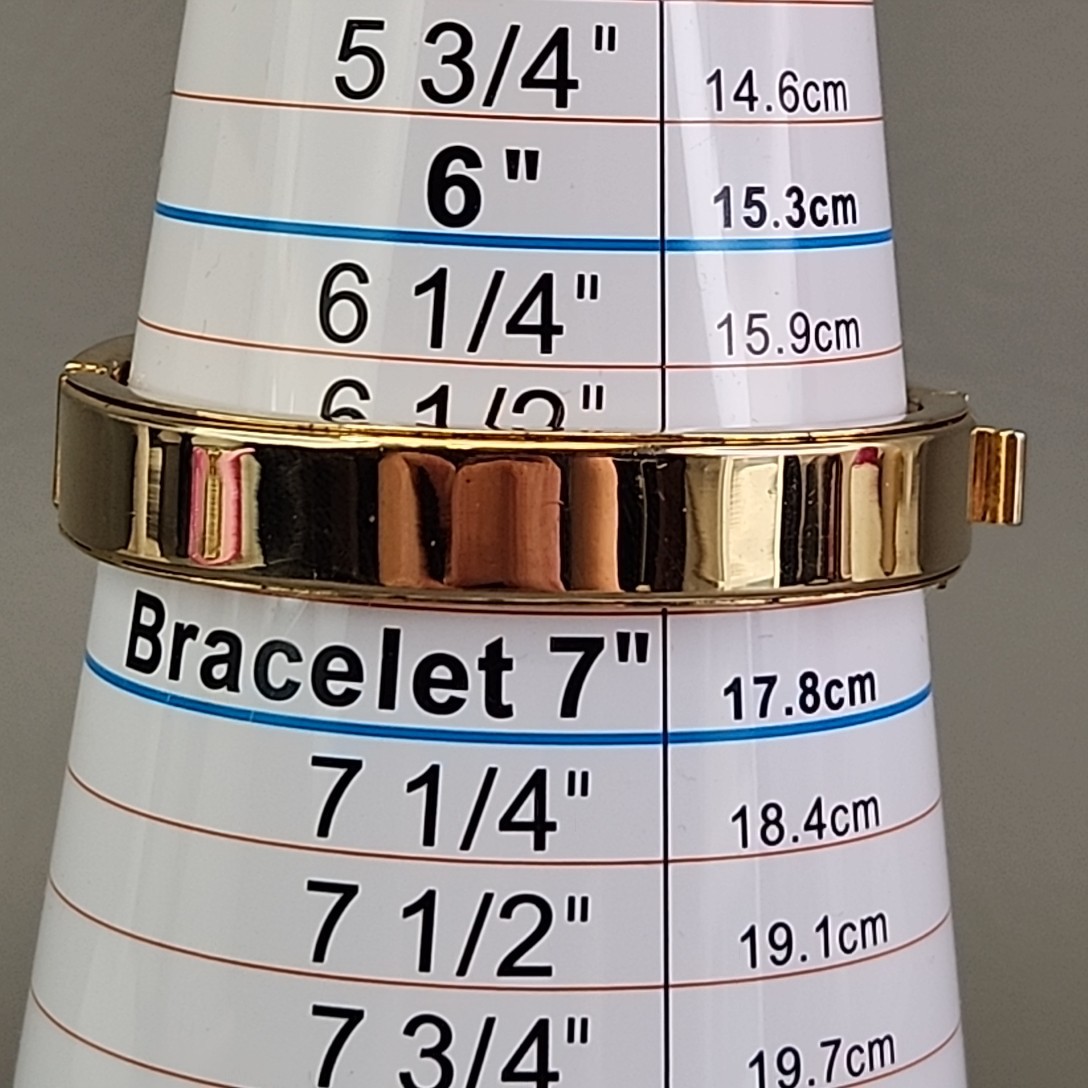 Vintage Bangle Bracelet 1cm Glossy Gold Tone 6.75″