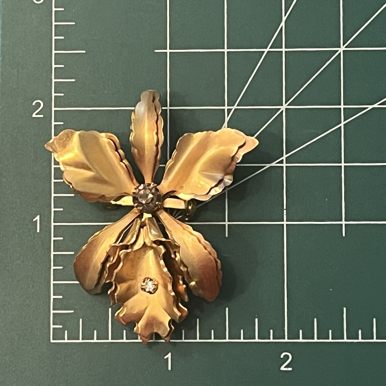 VTG 3D Gold tone Orchid Flower Brooch purple rhinestones retro Pin Flora Jewelry